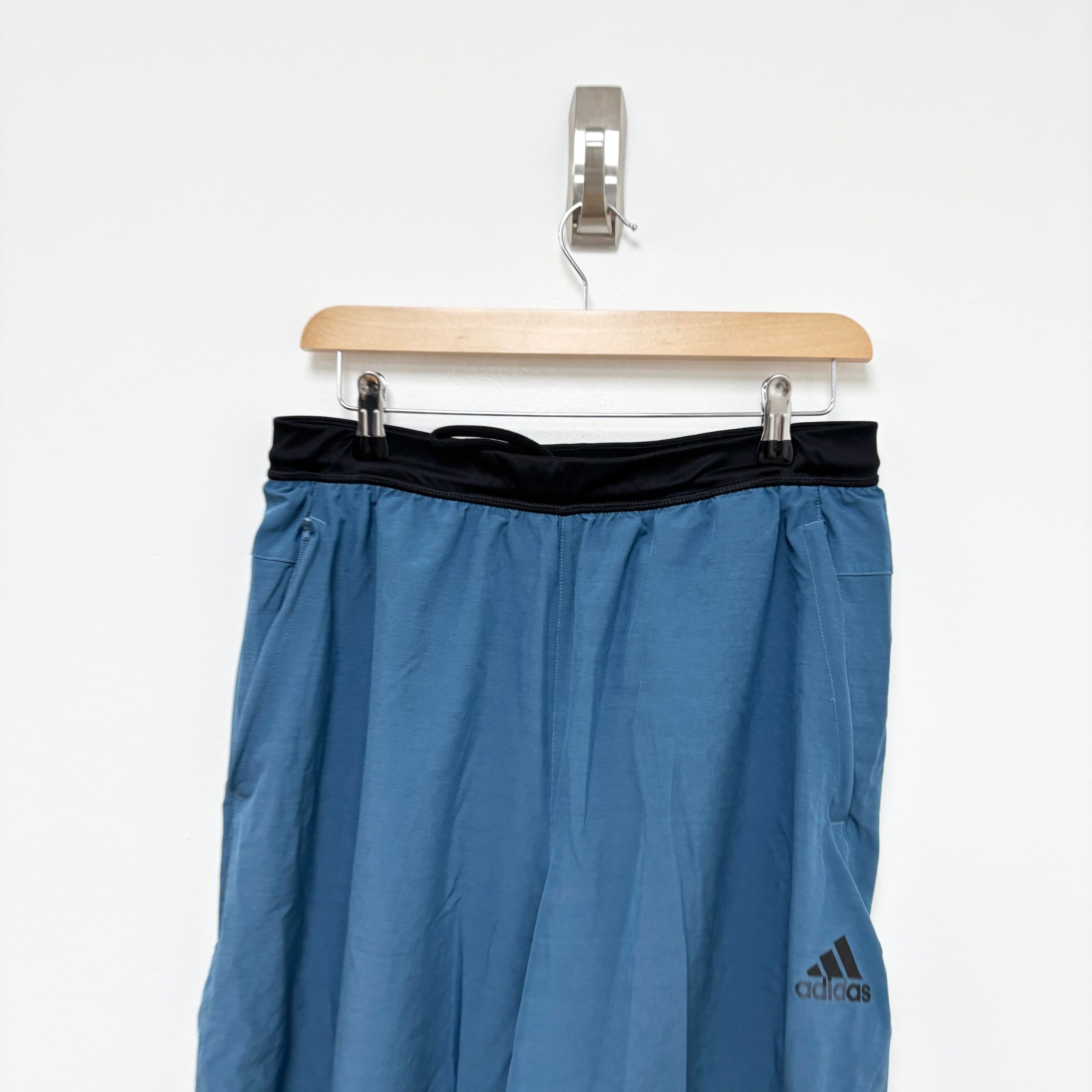 Adidas Shorts Mens Large Blue Sports Running Gym Athletic Pockets