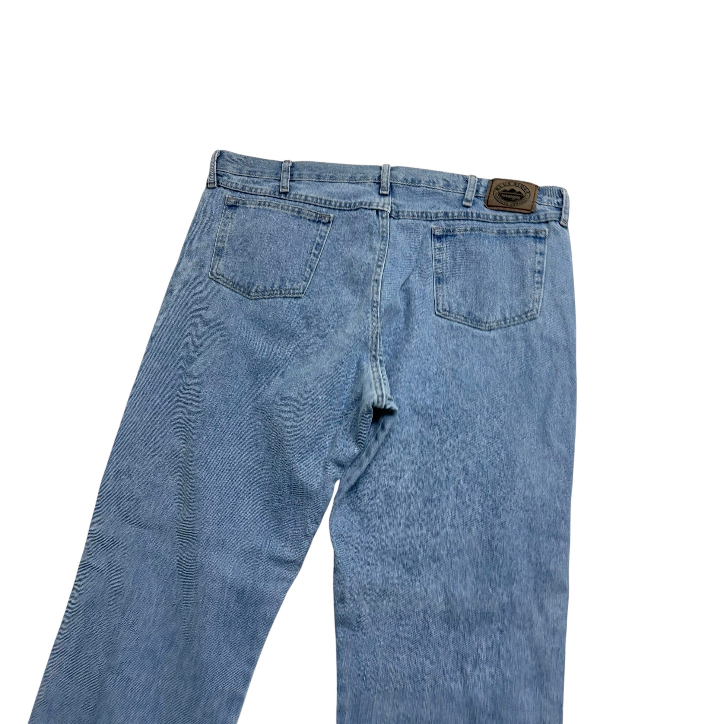 Wrangler Jeans W42 L30 Mens Light Blue Relaxed Straight Fit Stretch Denim (E)