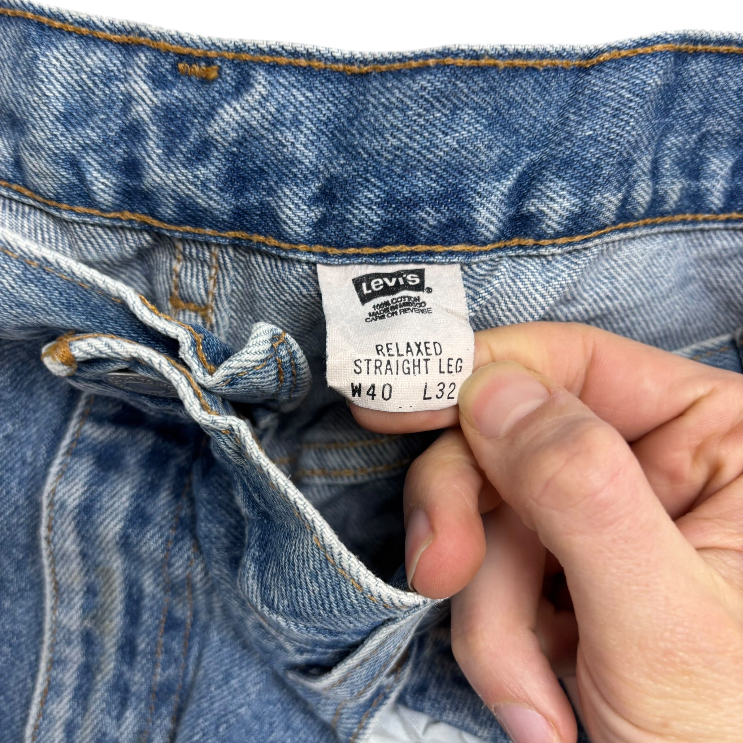 Levis Jeans W40 L30 Mens Light Blue Relaxed Straight Fit Vintage Denim (G)