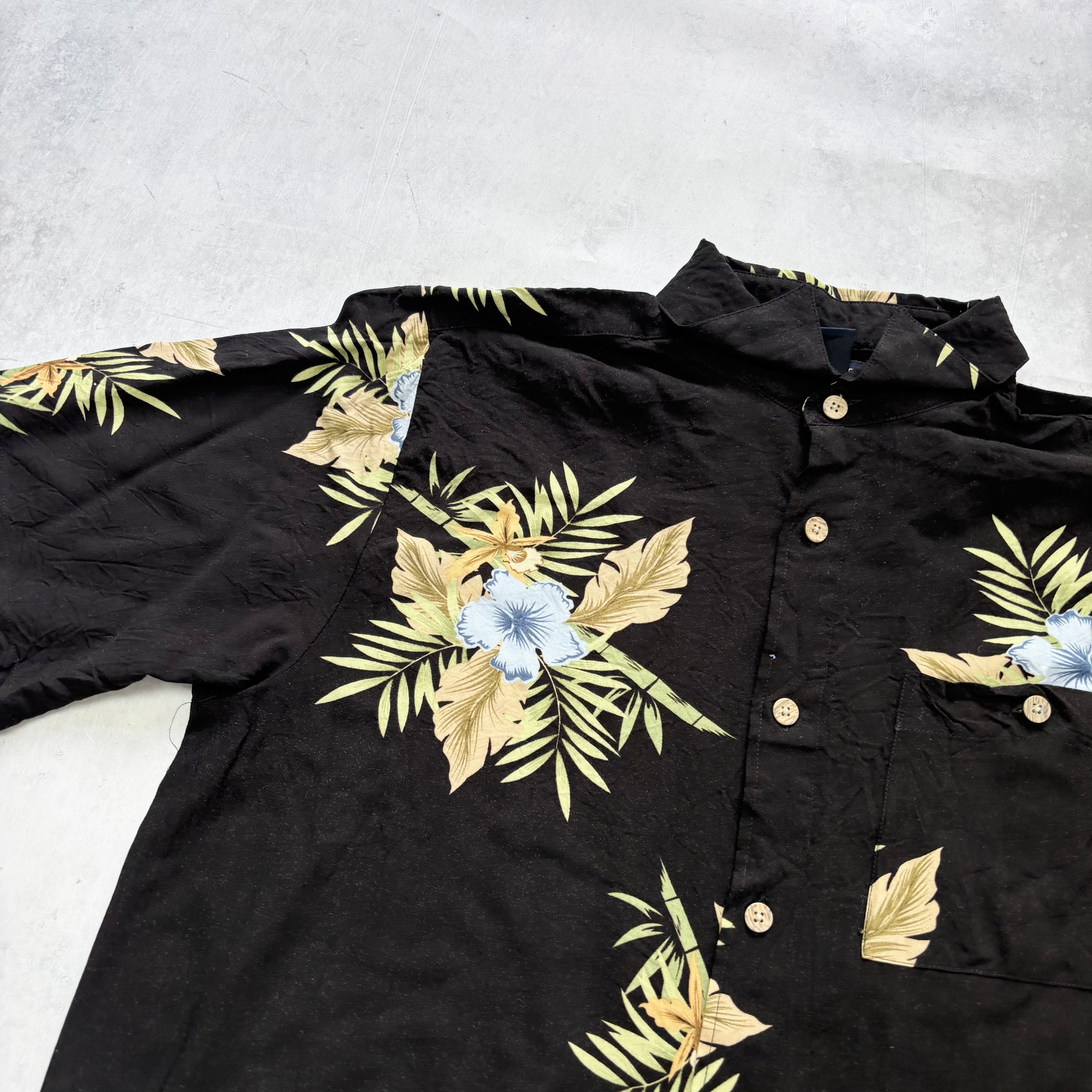 Vintage Hawaiian Shirt Mens Medium Black Floral Aloha Short Sleeve Rayon (E)