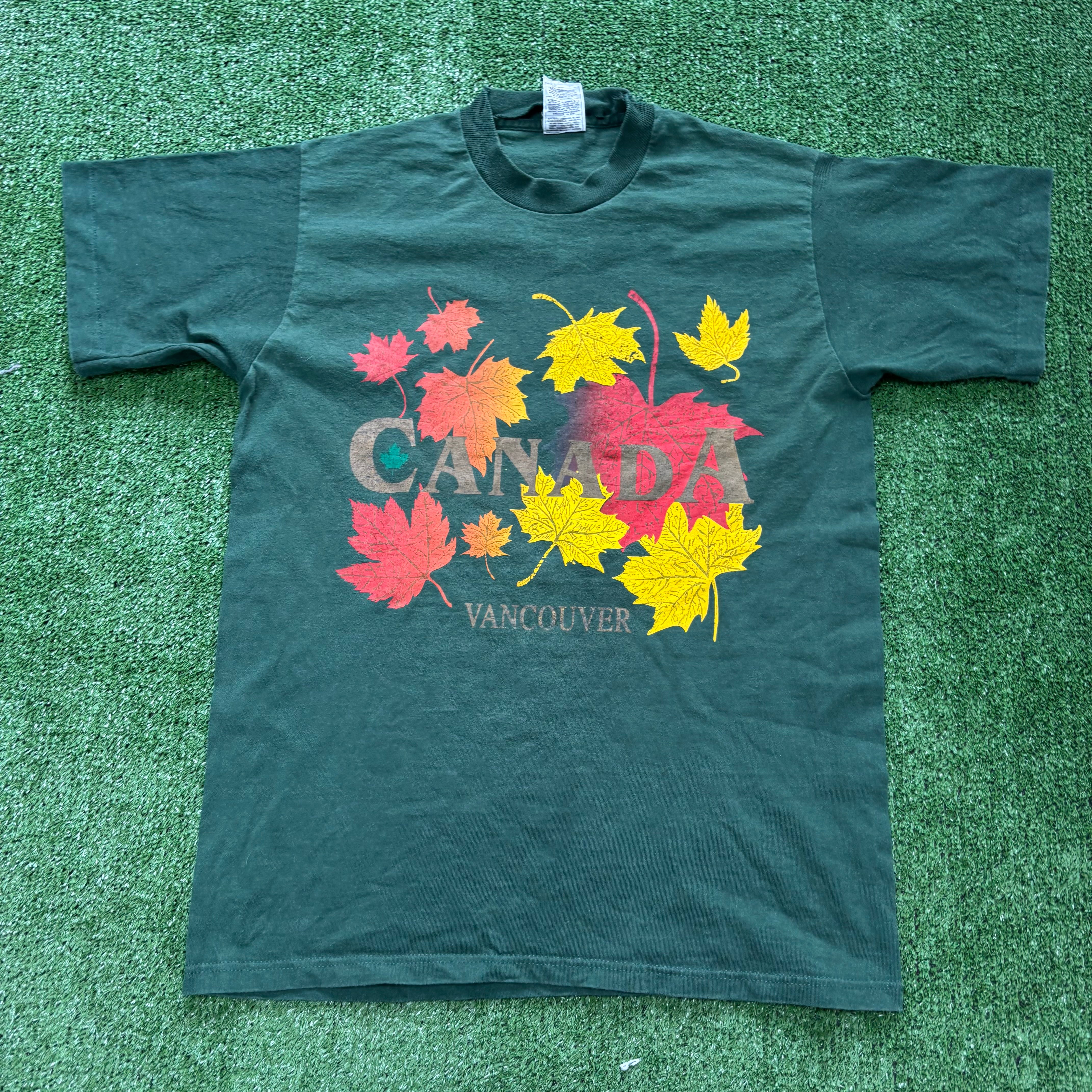 Vintage T Shirt Mens Medium Green Single Stitch Graphic Print 90s Canada (E)