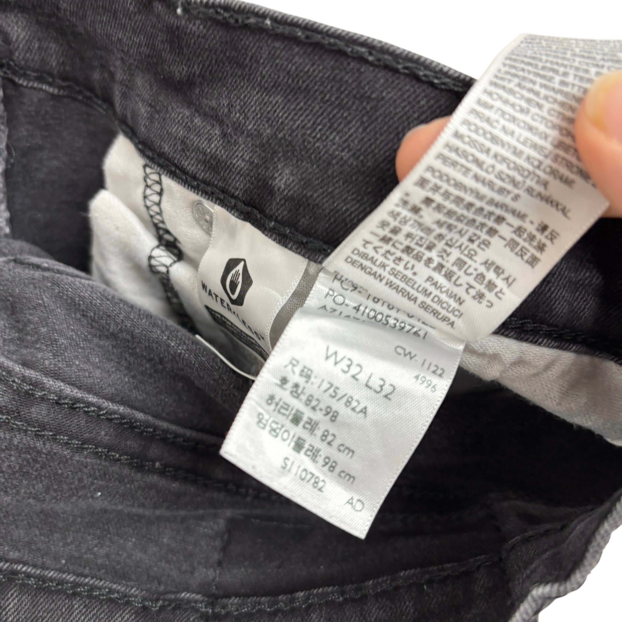 Levis 541 Jeans W32 L32 Mens Black Athletic Tapered Fit Stretch Denim