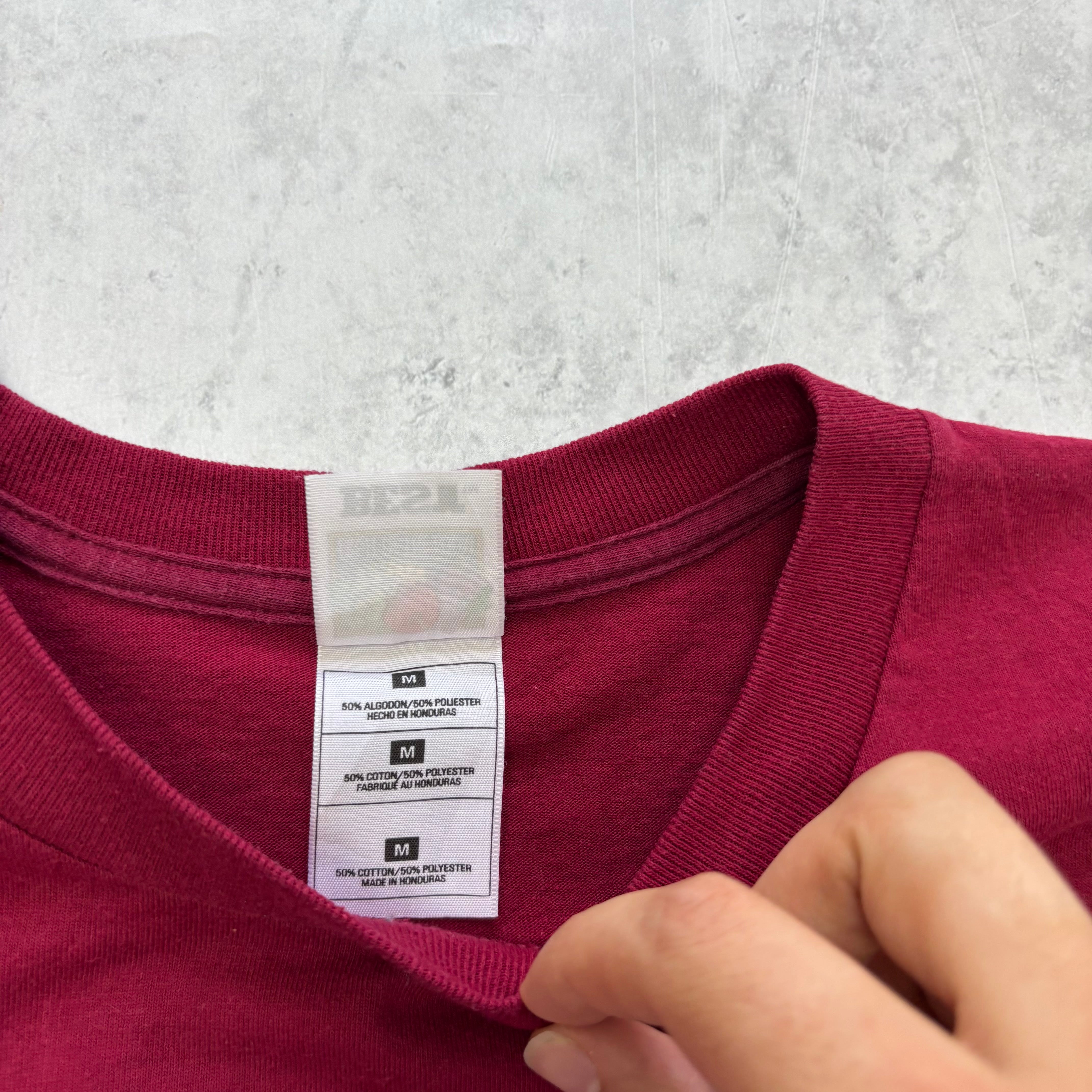 Vintage T Shirt Mens S/M Burgundy Graphic Print 90s College (E)