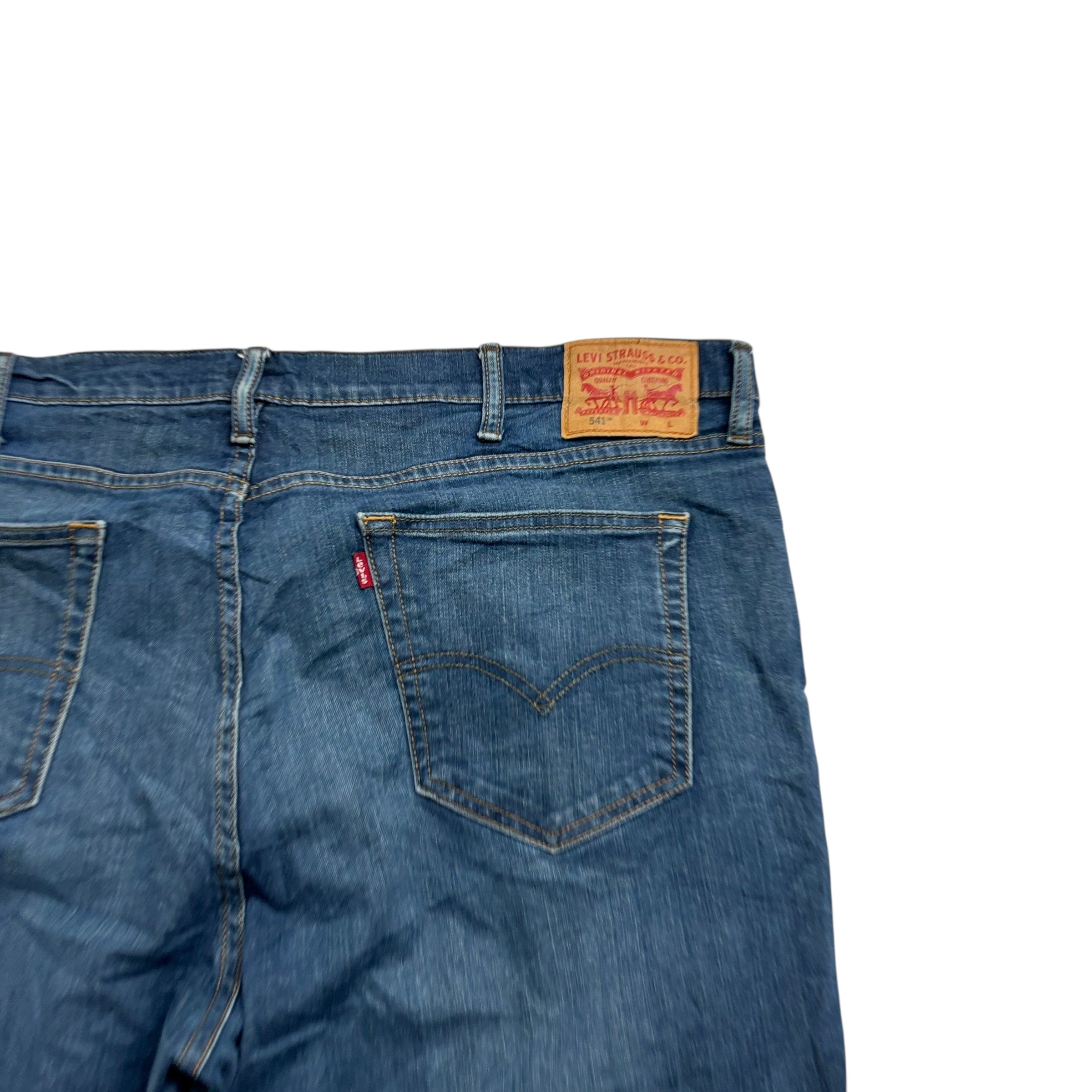 Levis 541 Jeans W46 L30 Mens Dark Blue Athletic Tapered Fit Stretch Denim (E)