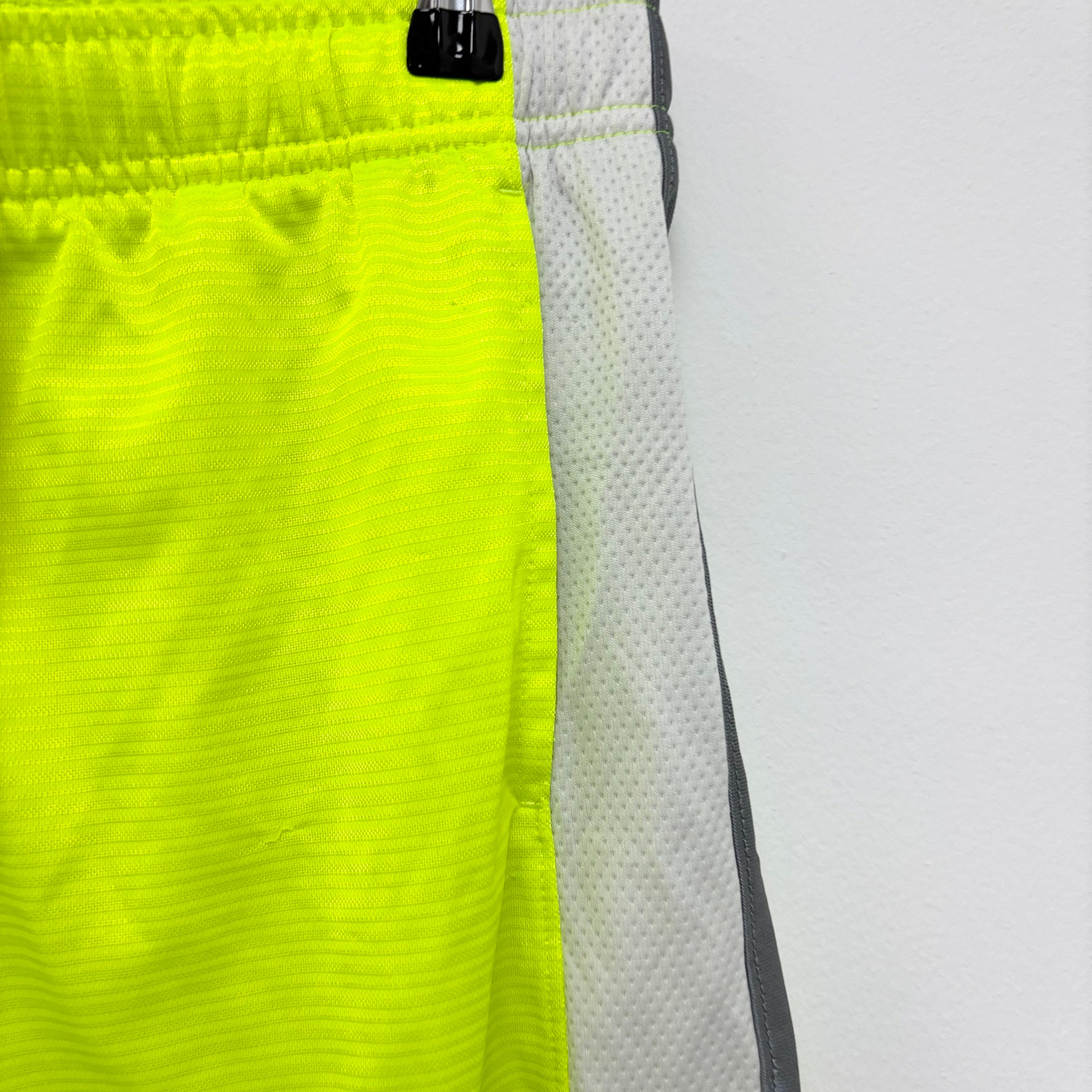 Nike Shorts Mens Medium Yellow Running Sports Gym Athletic