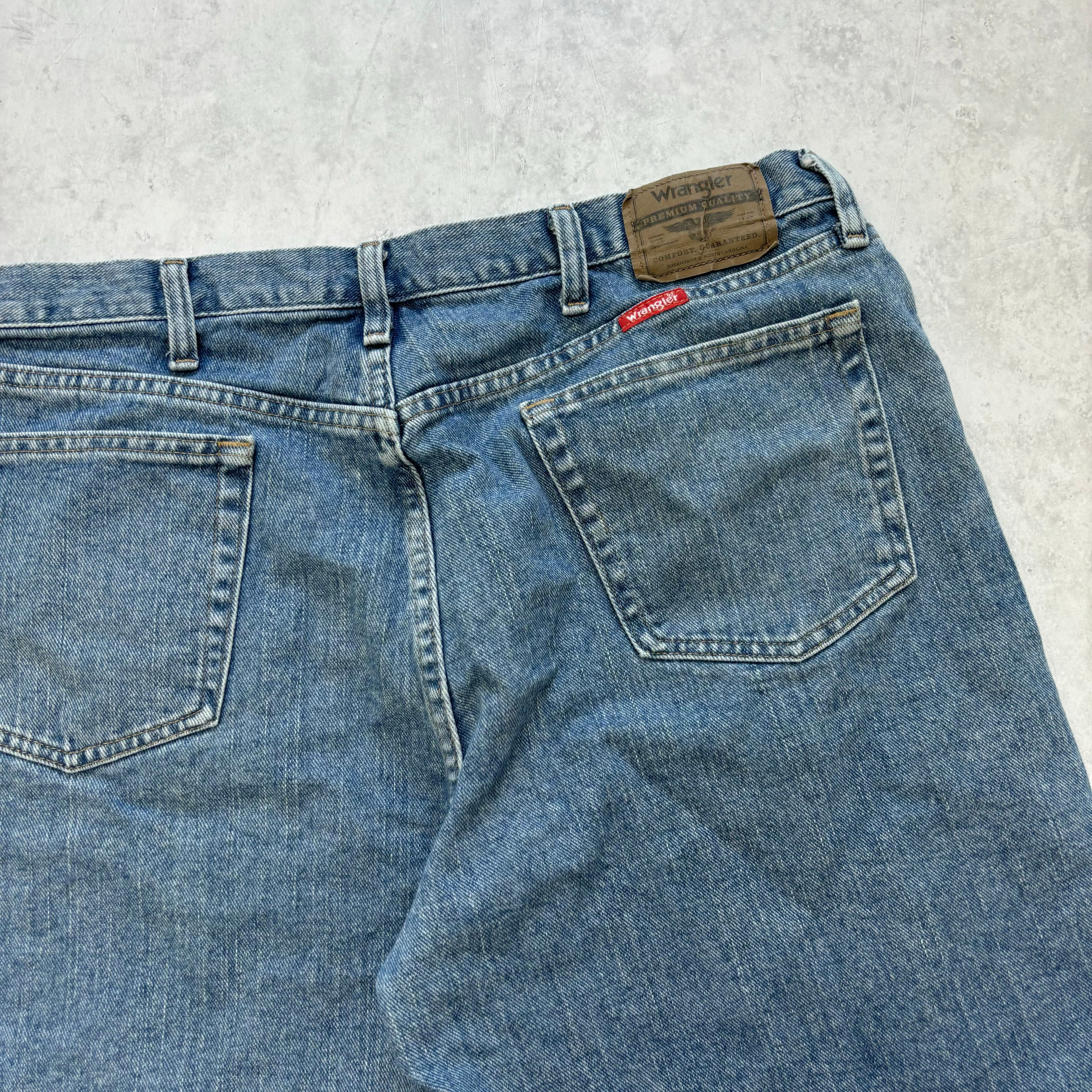 Vintage Wrangler Jorts W38 Mens Denim Shorts Mid Blue Baggy Relaxed Fit