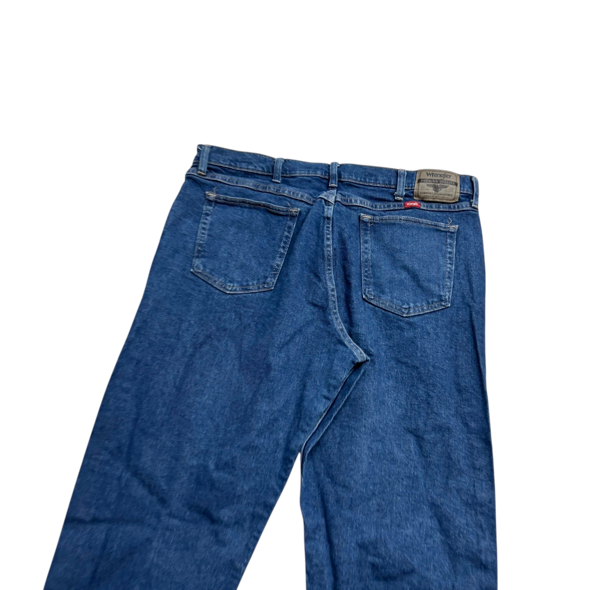 Wrangler Jeans W38 L30 Mens Mid Blue Relaxed Straight Fit Stretch Denim (E)