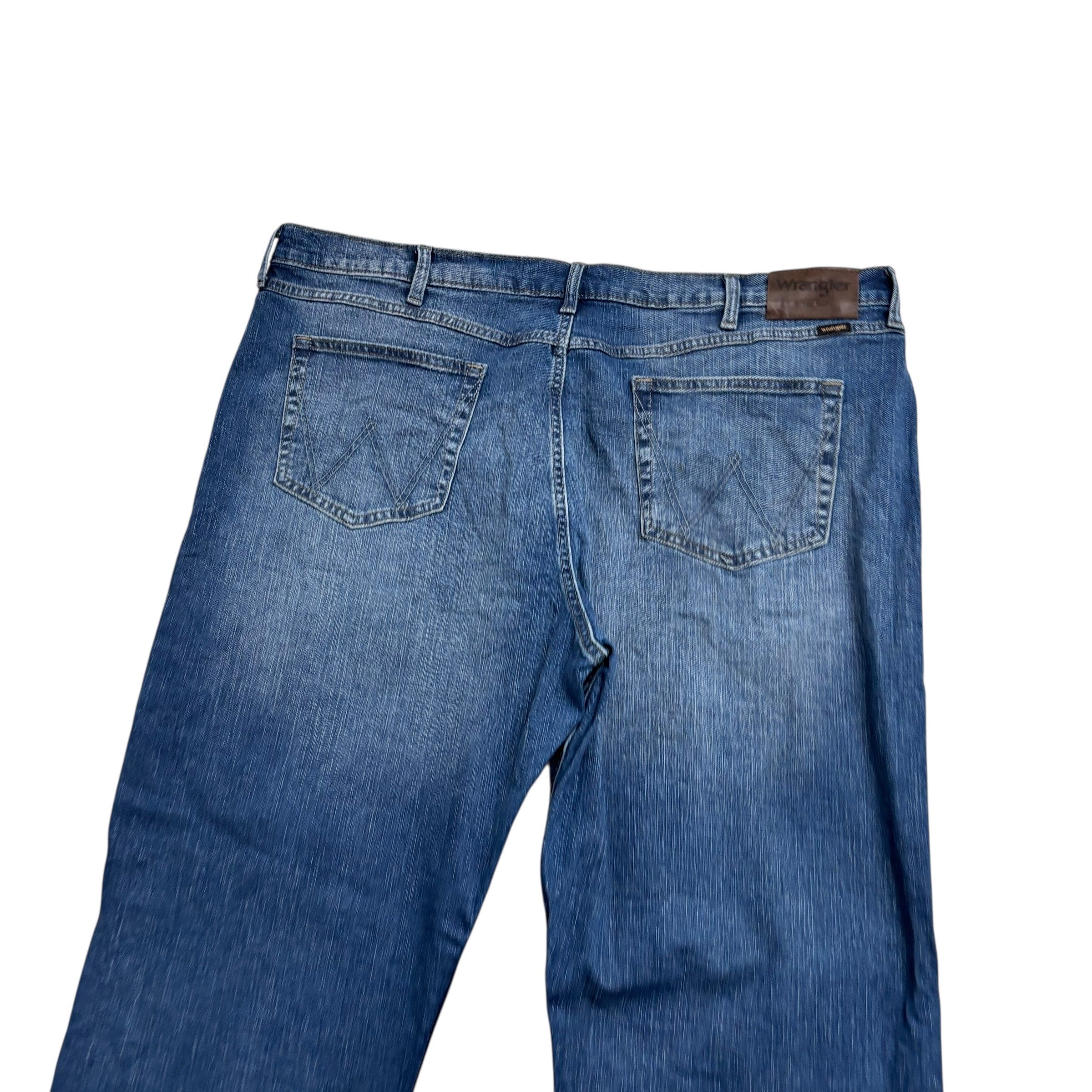 Wrangler Jeans W42 L30 Mens Mid Blue Relaxed Straight Fit Stretch Denim (E)