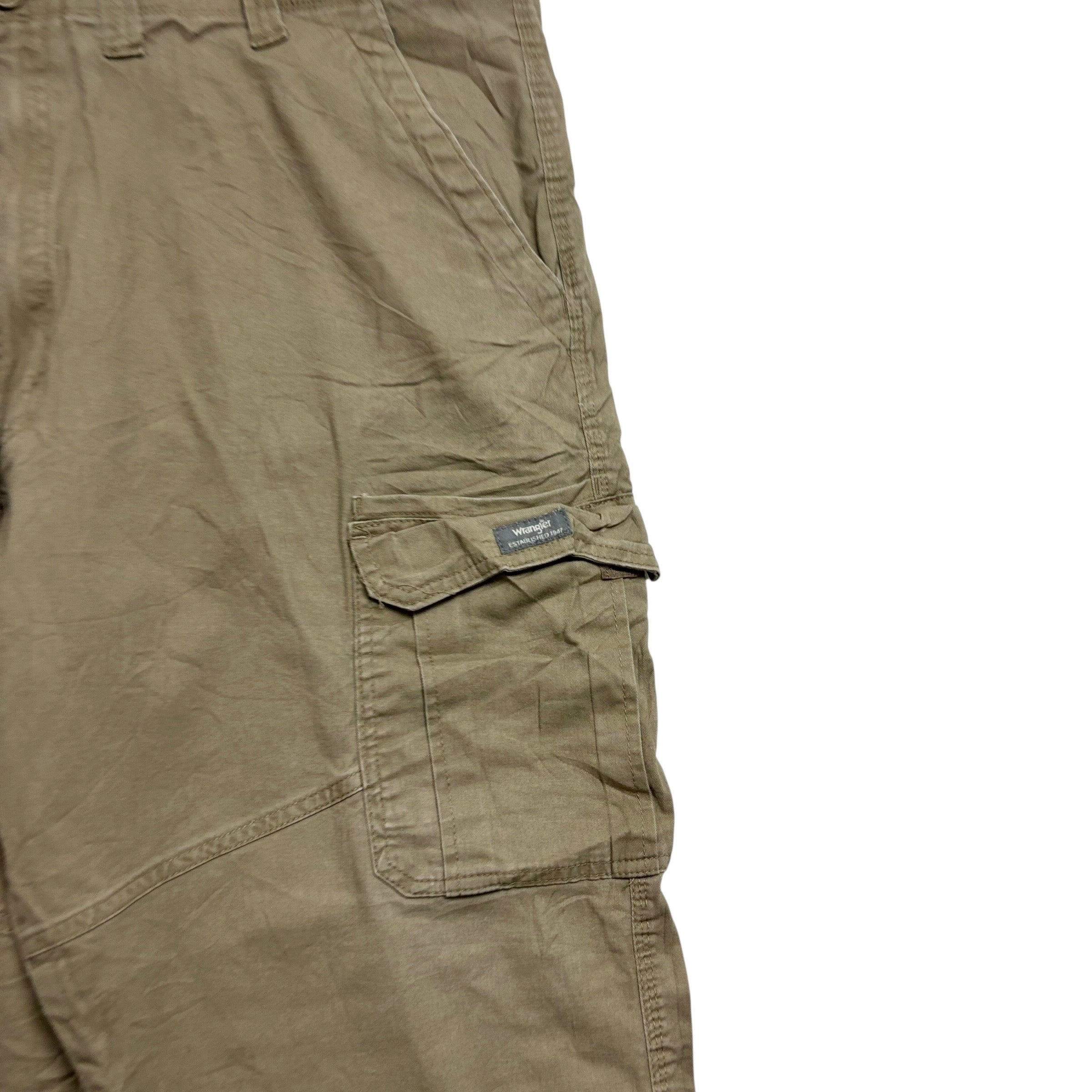 Wrangler Cargo Pants W44 L30 Mens Beige Baggy Relaxed Straight Fit Trousers