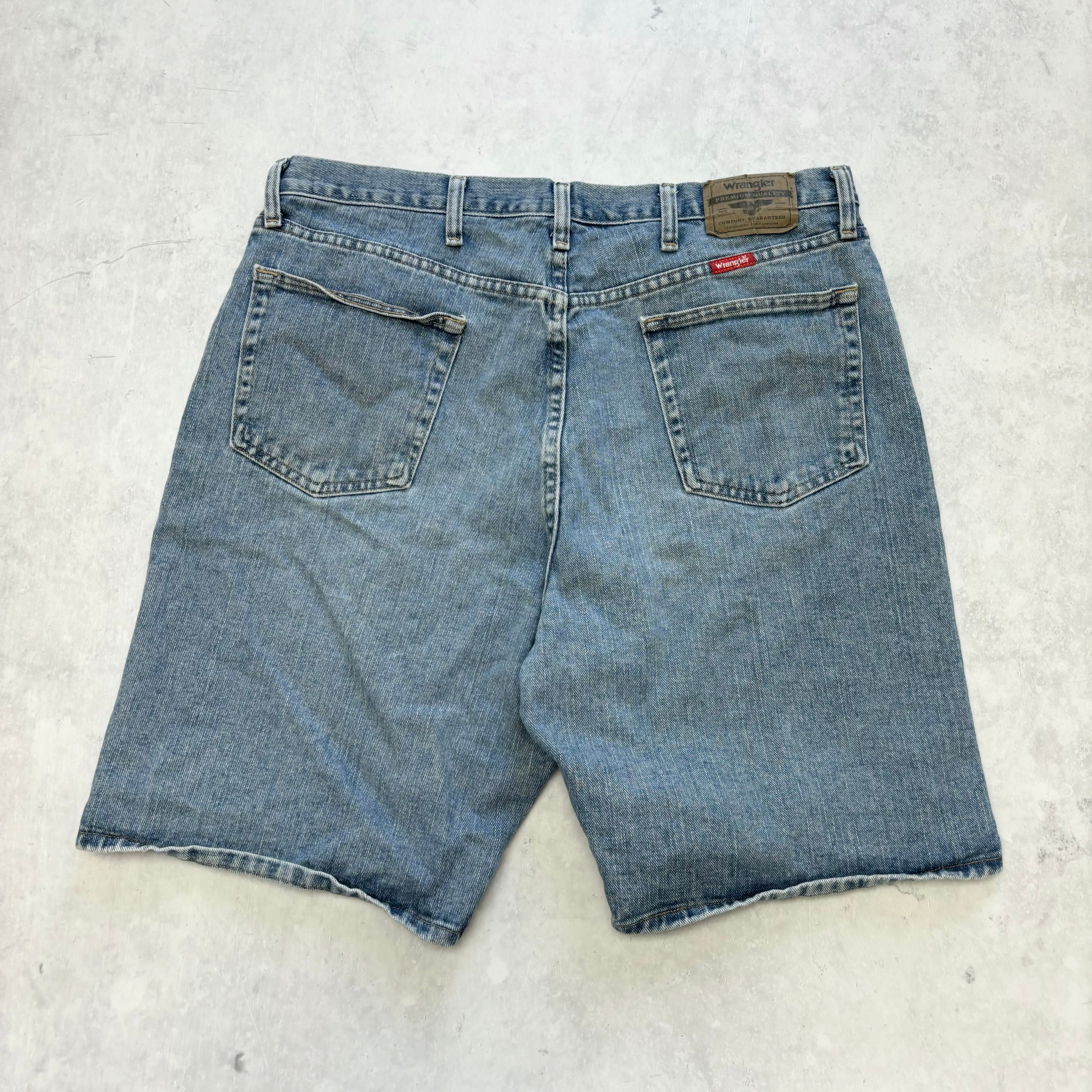 Vintage Wrangler Jorts W38 Mens Denim Shorts Light Blue Baggy Relaxed Fit