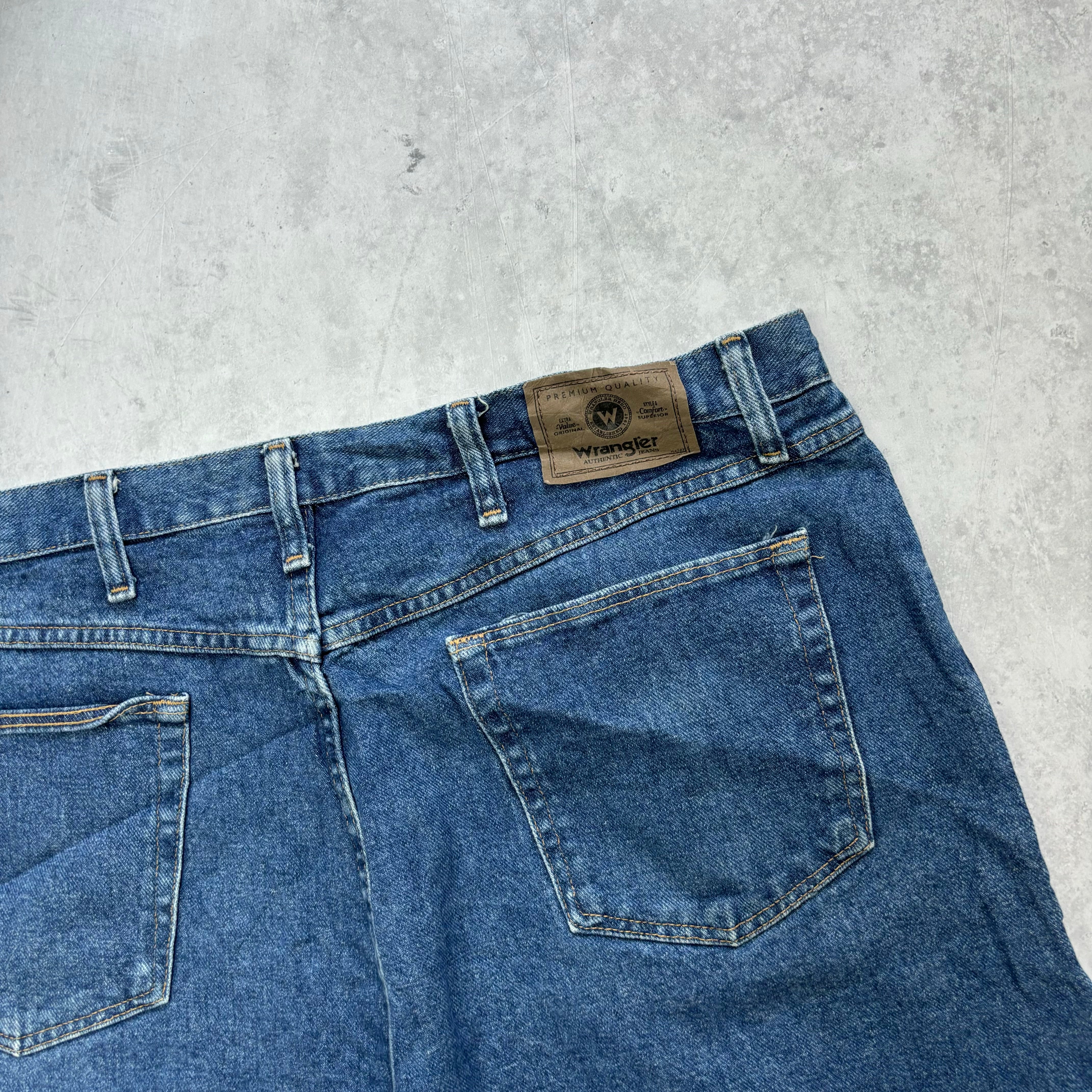 Vintage Wrangler Jorts W40 Mens Denim Shorts Mid Blue Baggy Relaxed Fit