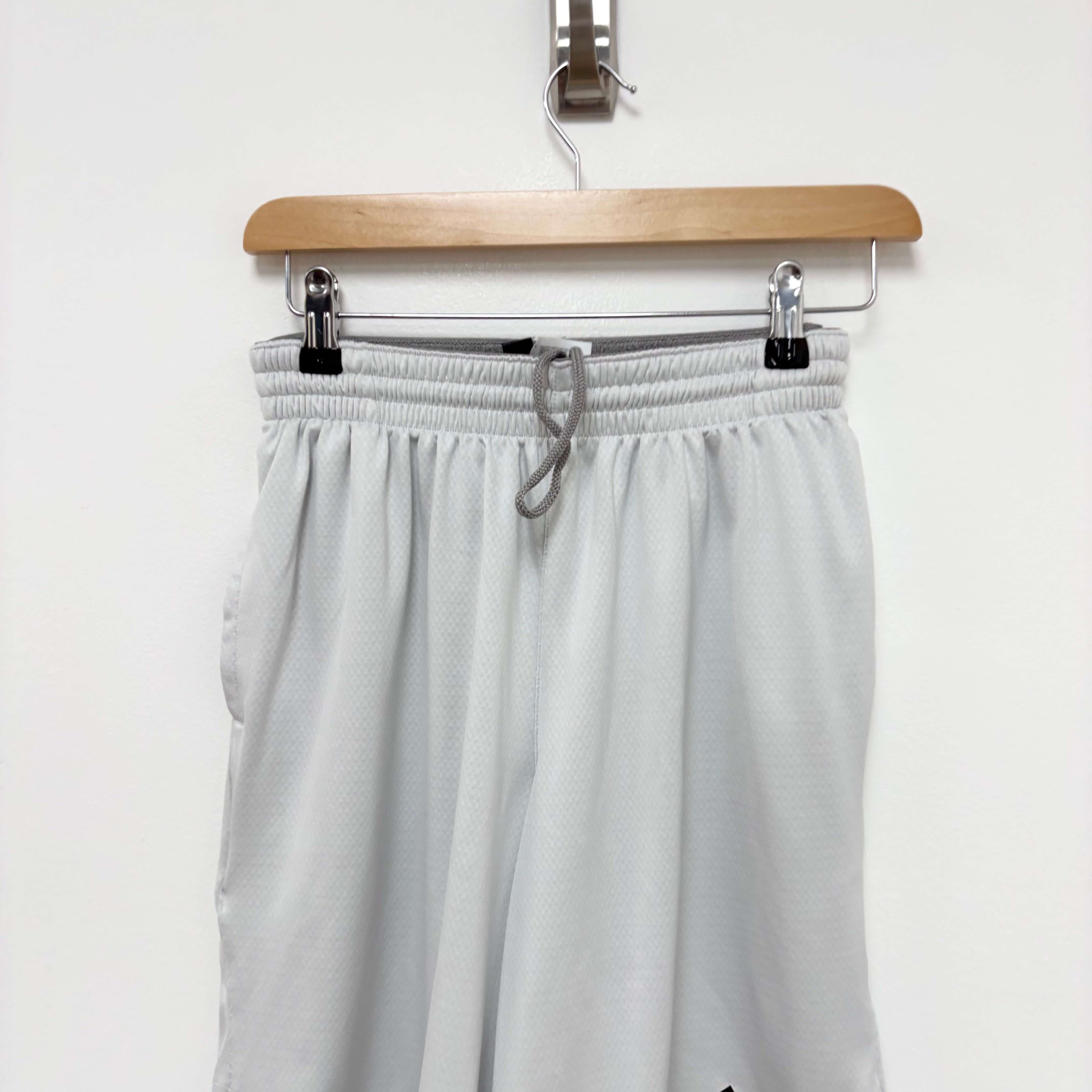Adidas Shorts Mens Small Silver Sports Running Gym Athletic Pockets (E)