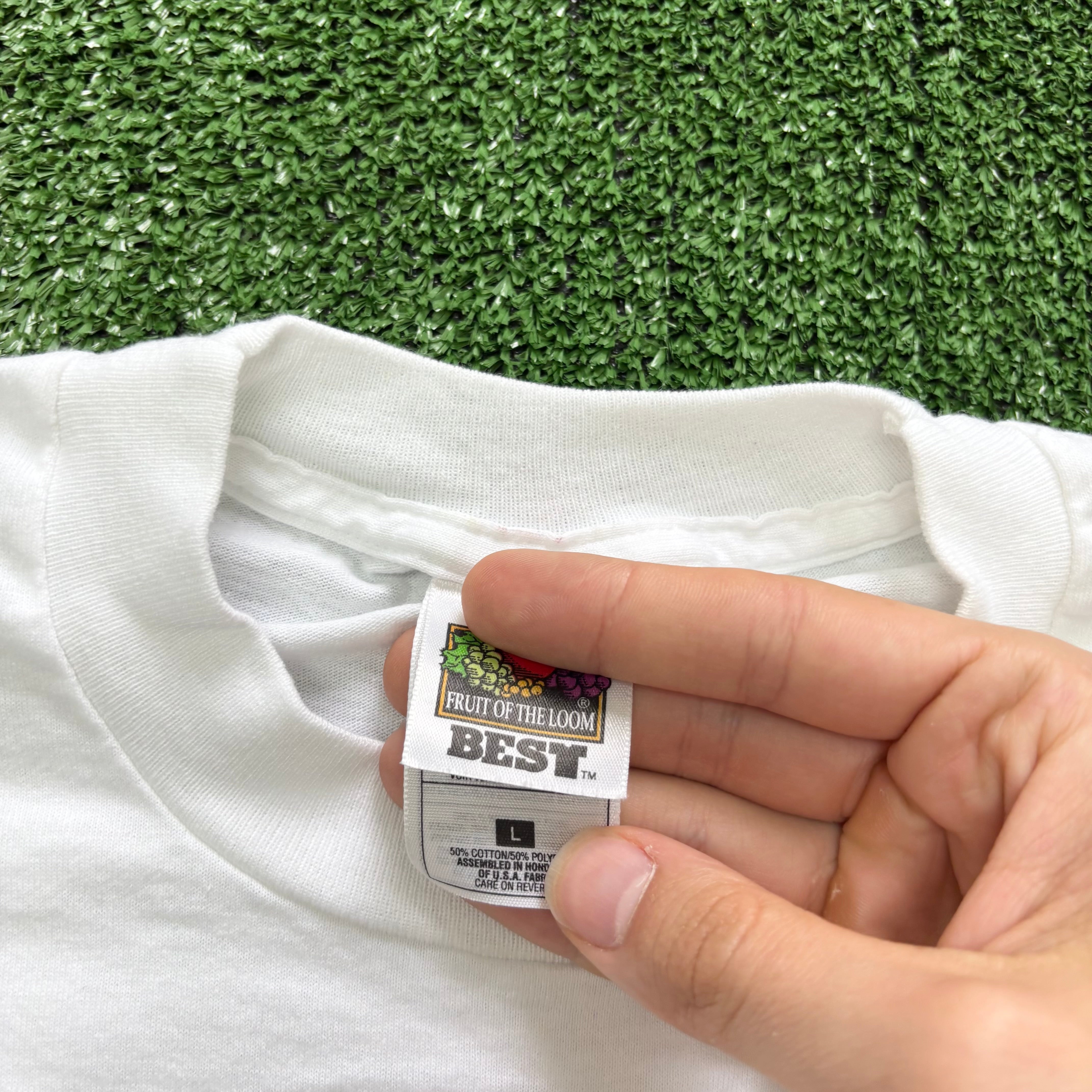 Vintage T Shirt Mens Medium White Single Stitch Graphic Print 90s USA