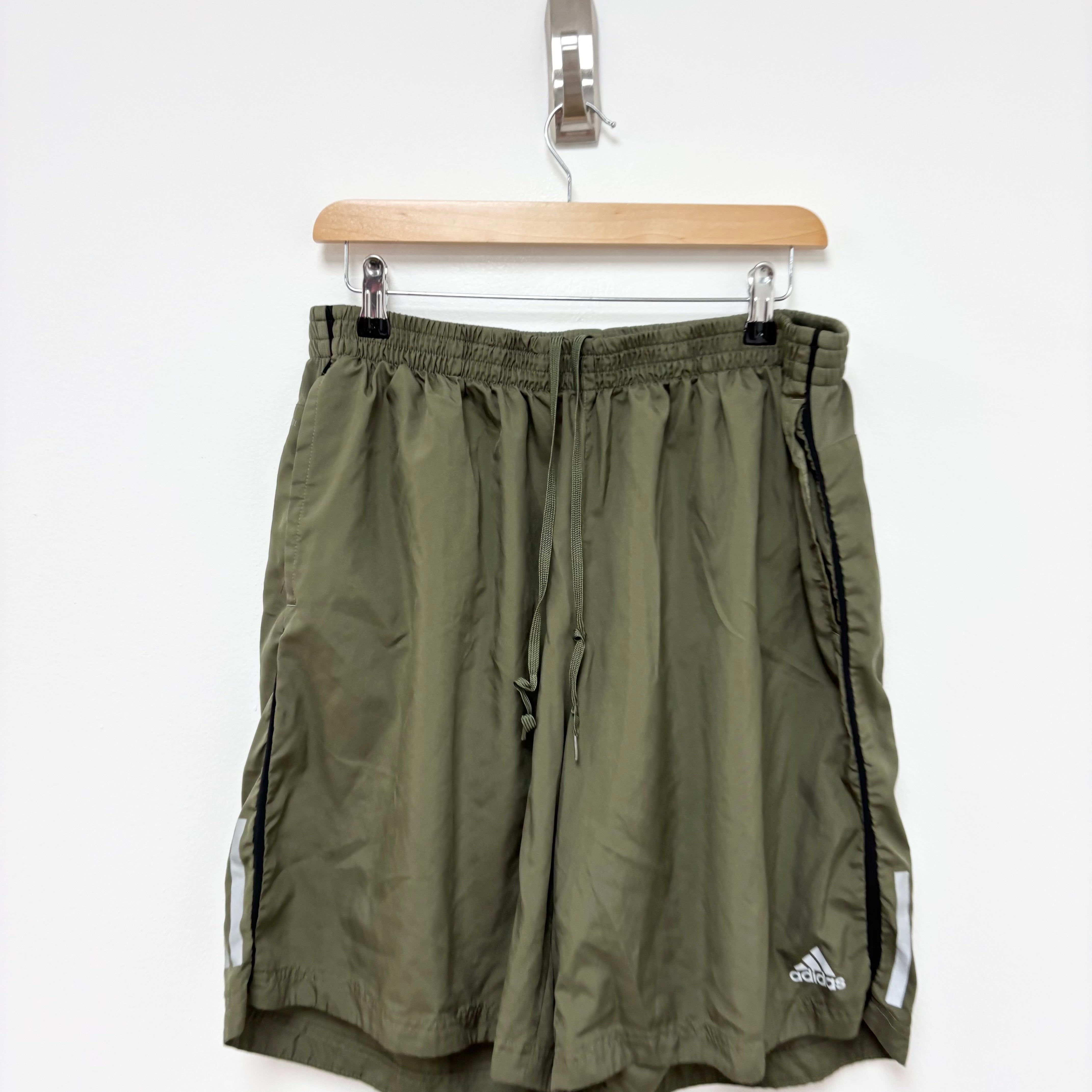 Adidas Shorts Mens XXL Green Sports Running Gym Athletic Pockets (E)