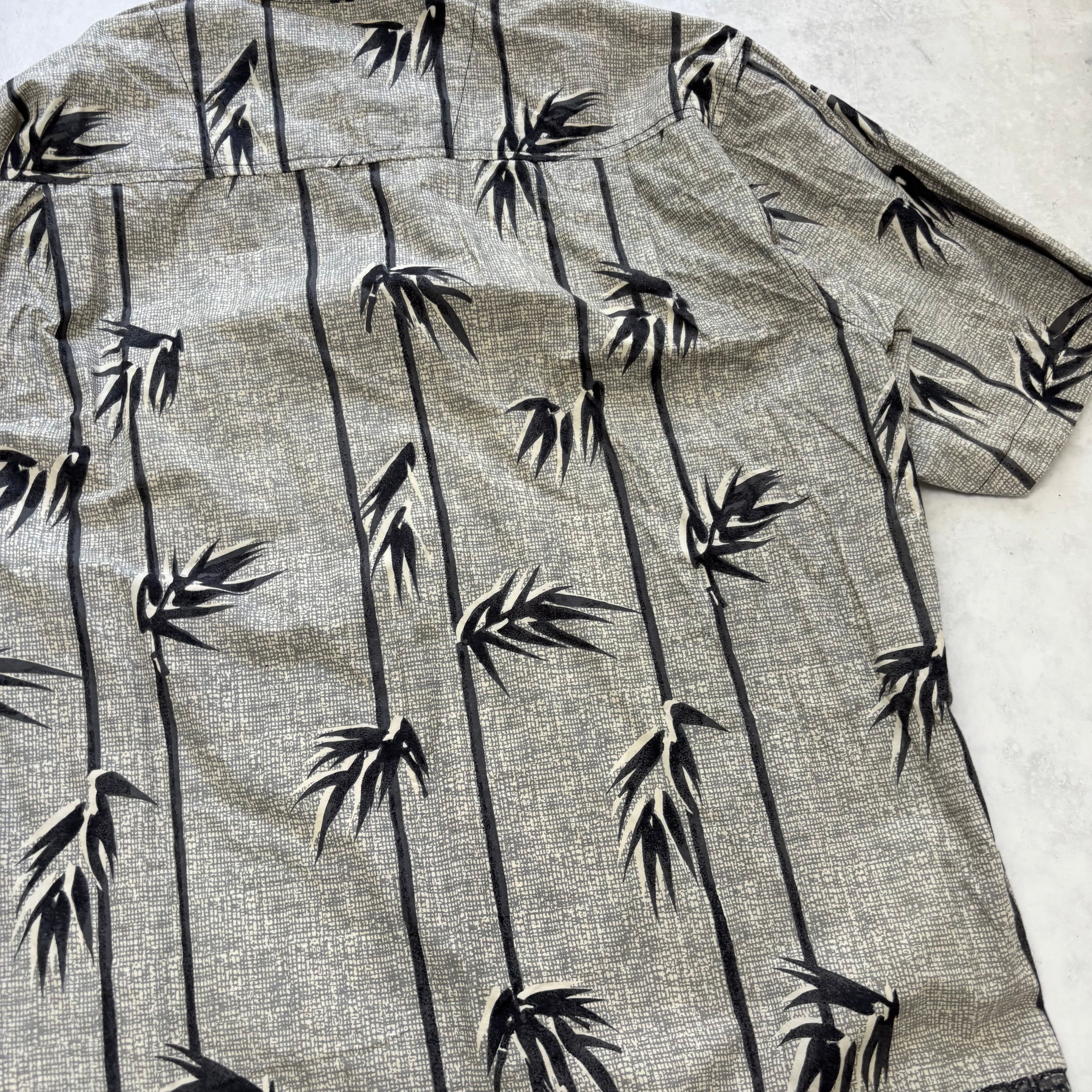 Vintage Hawaiian Shirt Mens Medium Grey Floral Aloha Short Sleeve Cotton (E)