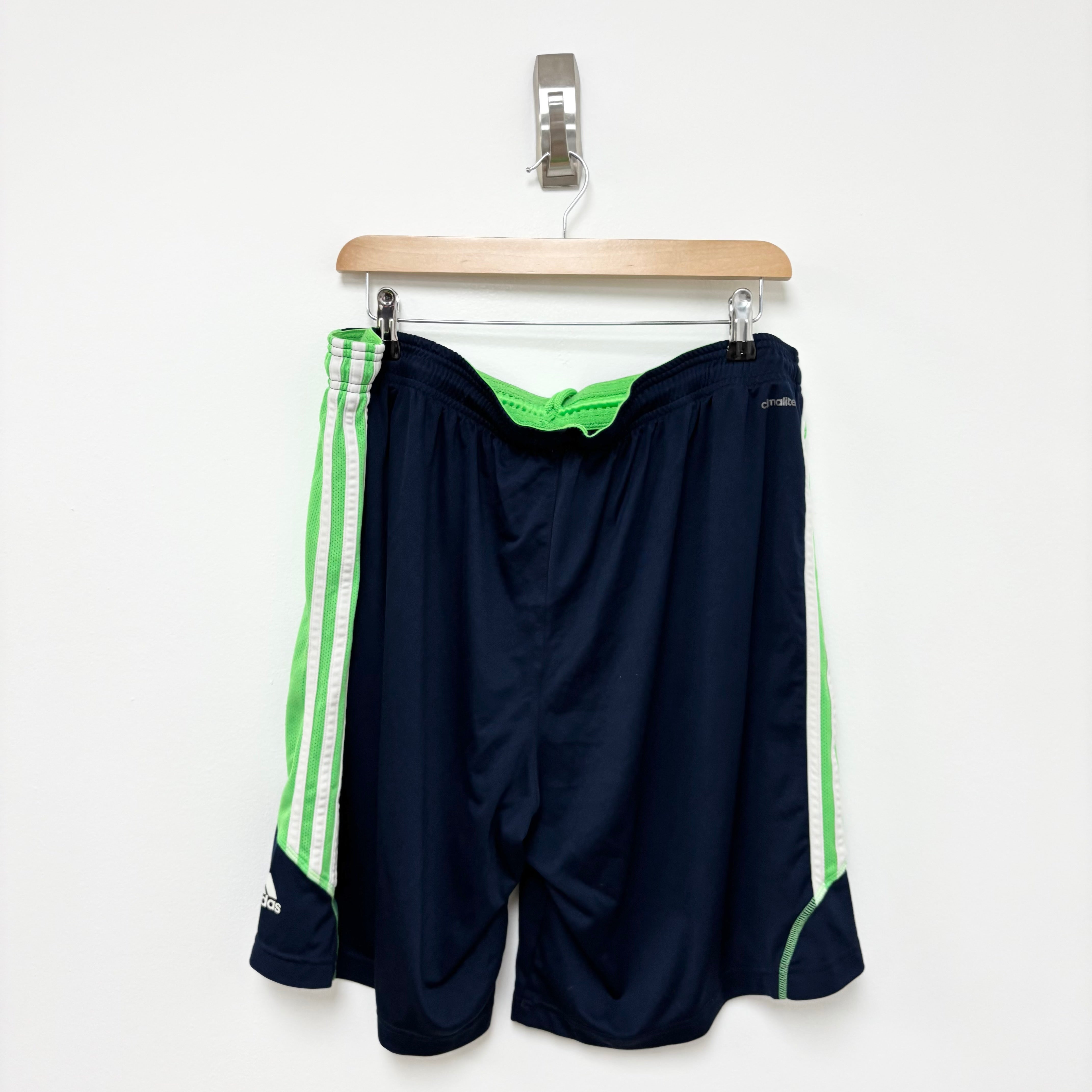 Adidas Shorts Mens XL Navy Blue Sports Running Gym Athletic Pockets (E)
