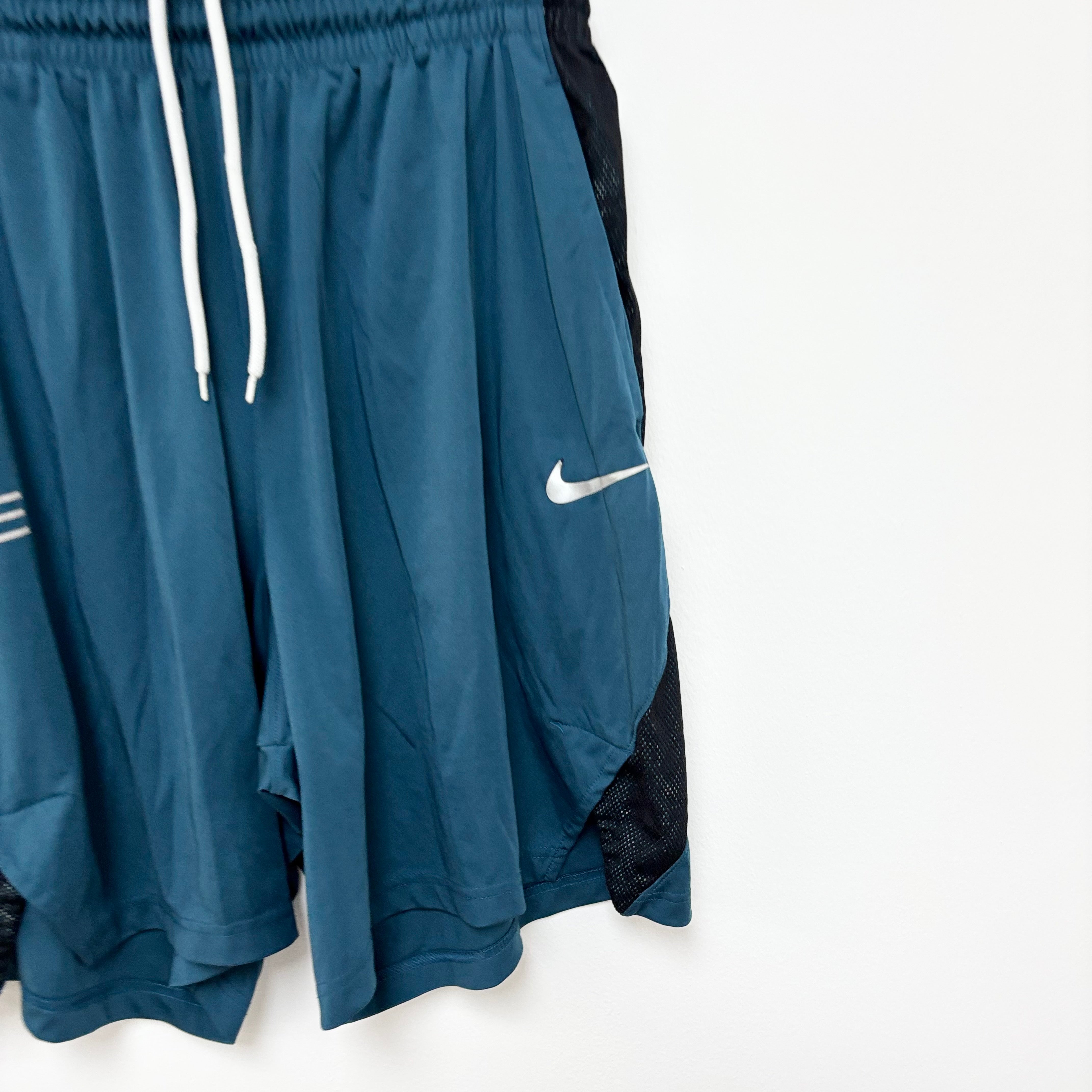 Nike Shorts Mens XXL Blue Dri Fit Running Sports Gym Pockets Athletic (E)