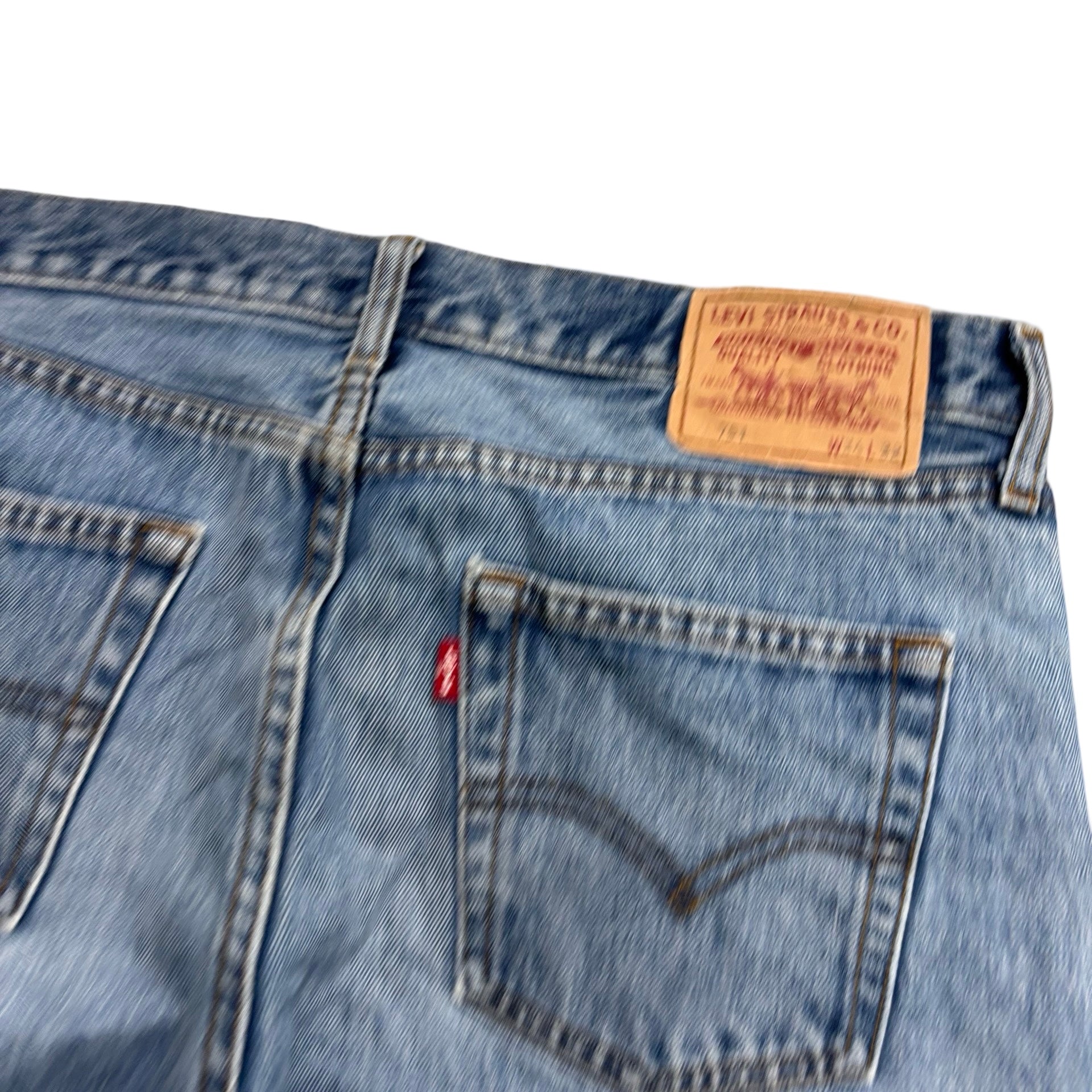 Levis 751 Jeans W34 L32 Mens Light Blue Regular Straight Fit Vintage Distressed