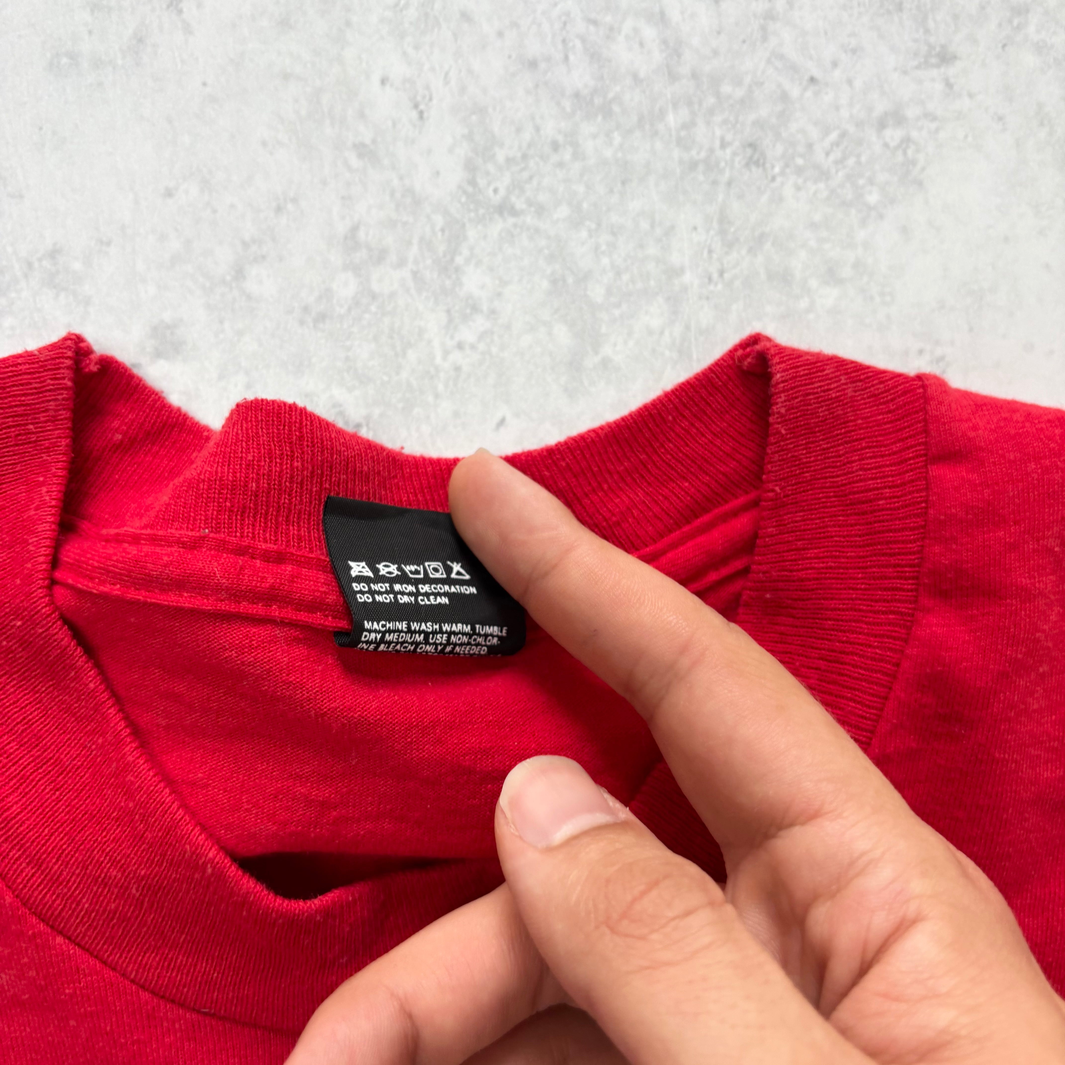 Vintage T Shirt Mens Small Red Single Stitch Graphic Print 90s USA (E)