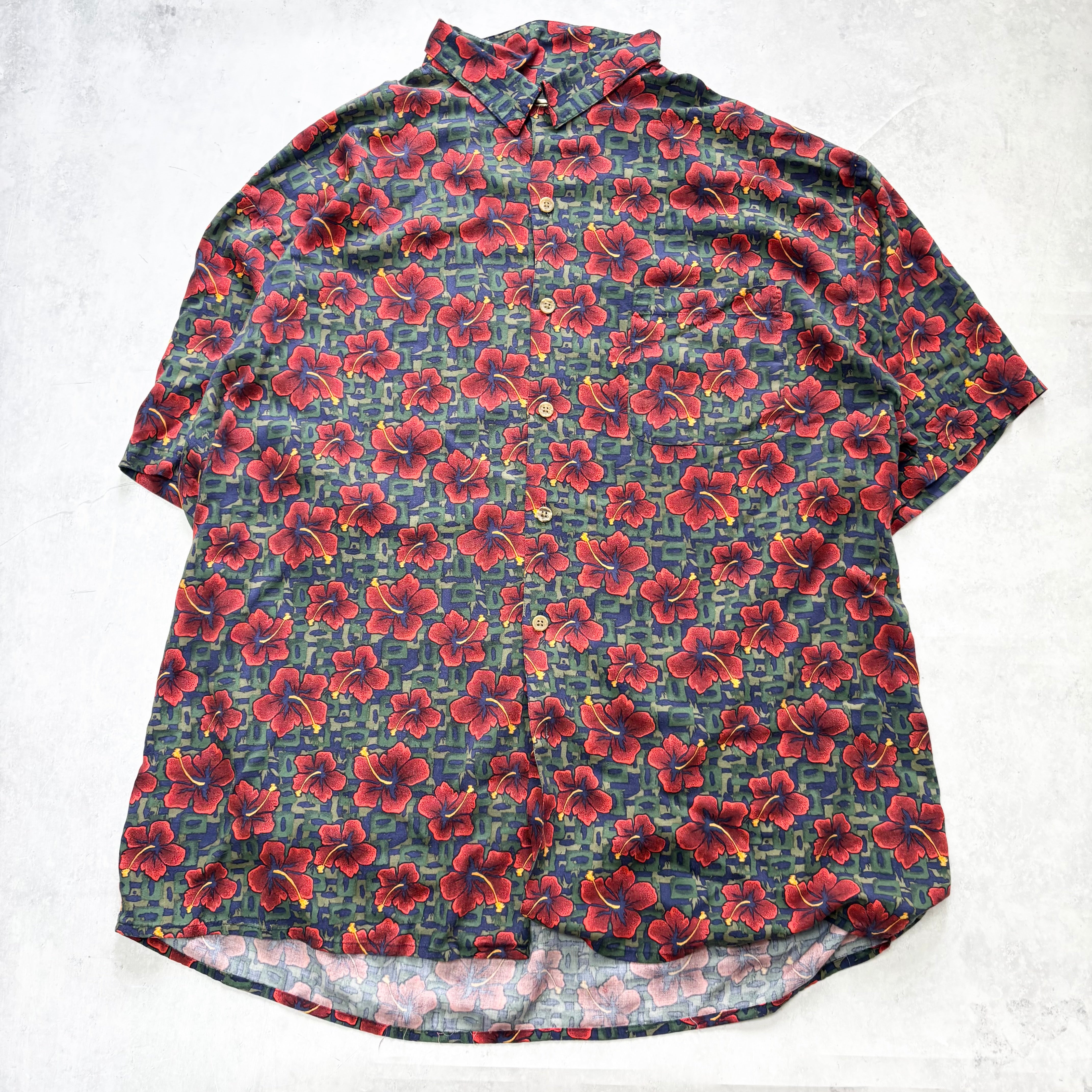 Vintage Hawaiian Shirt Mens XL Red Floral Aloha Short Sleeve Flowers Viscose