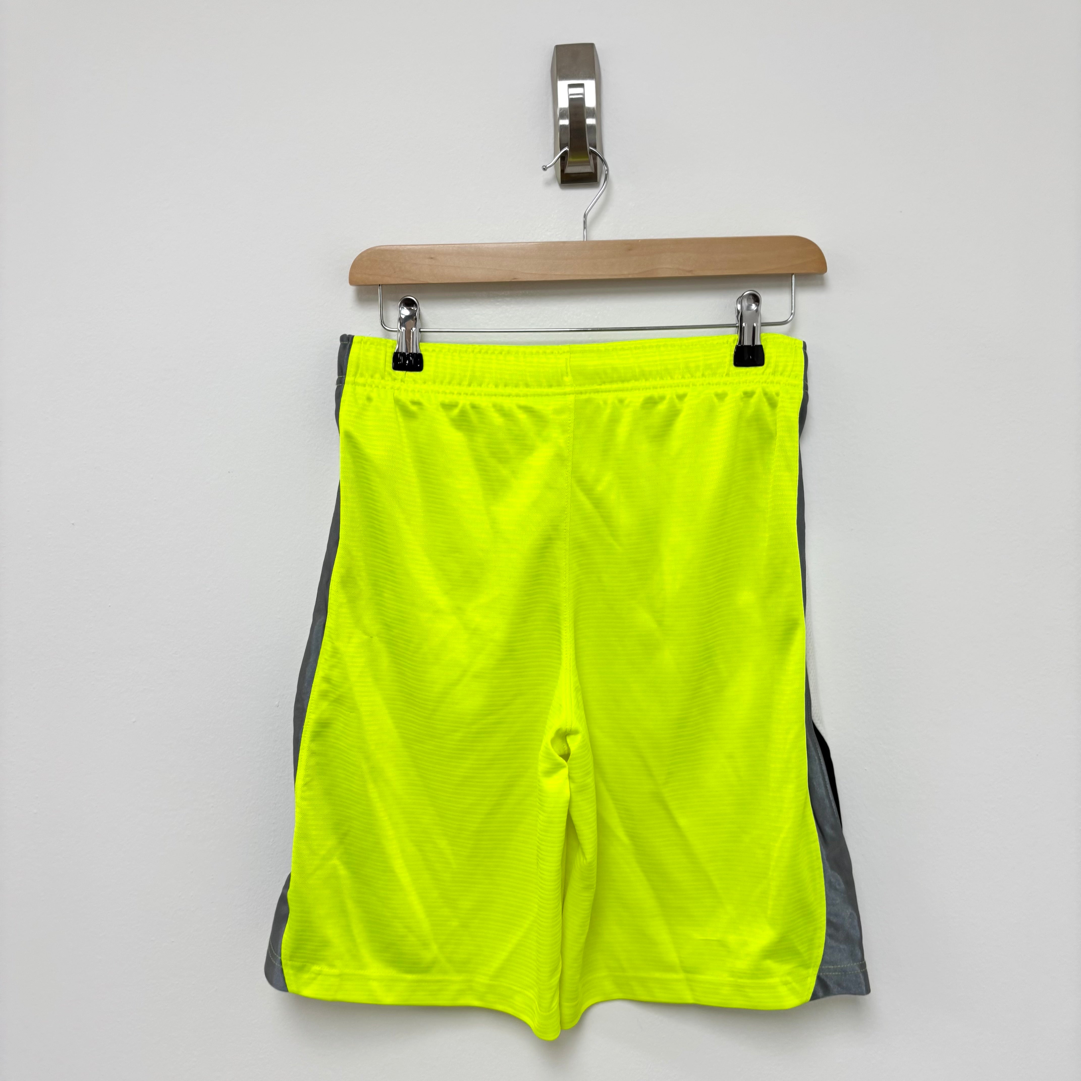 Nike Shorts Mens Medium Yellow Running Sports Gym Athletic
