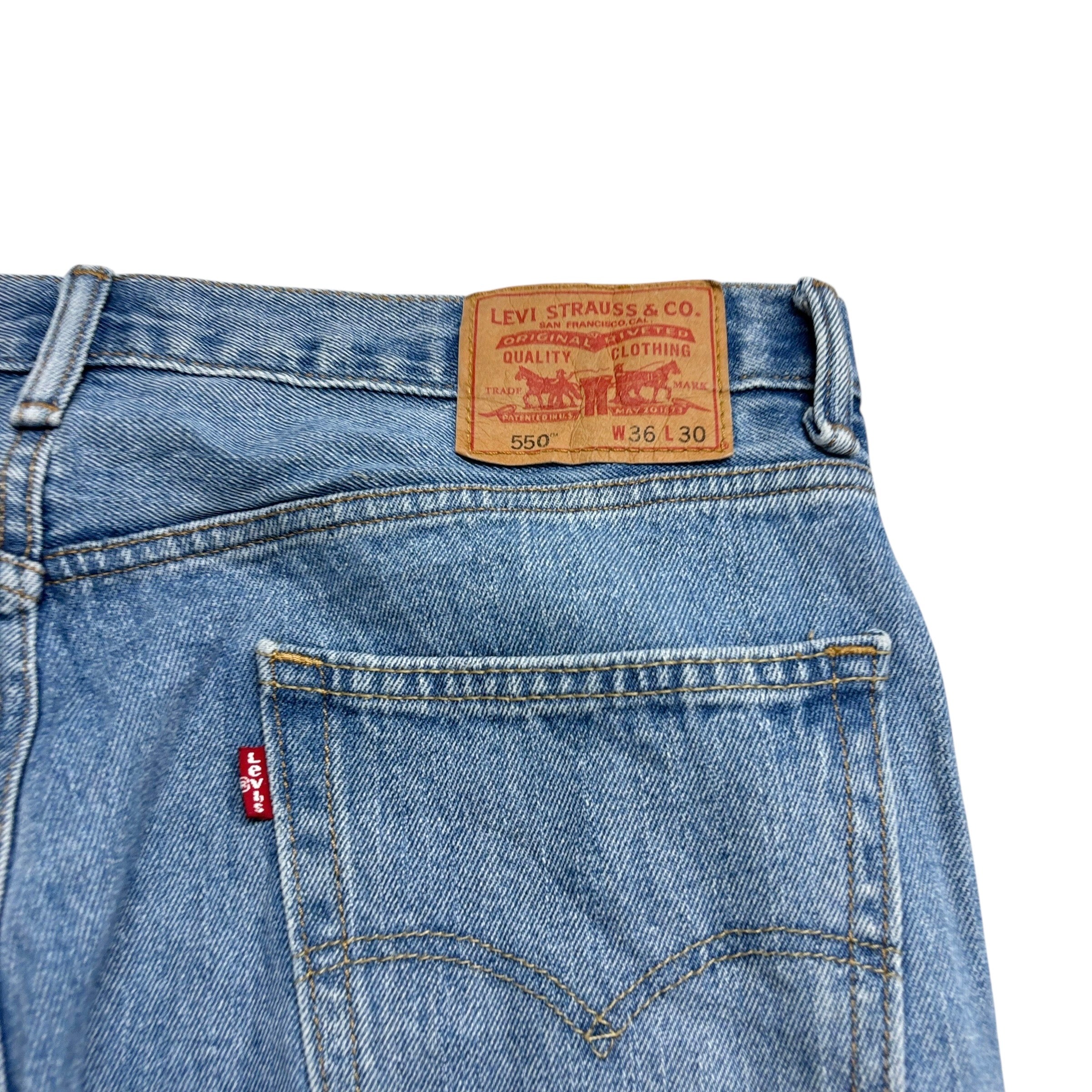 Levis 550 Jeans W36 L30 Mens Light Blue Relaxed Straight Fit Vintage Denim (E)