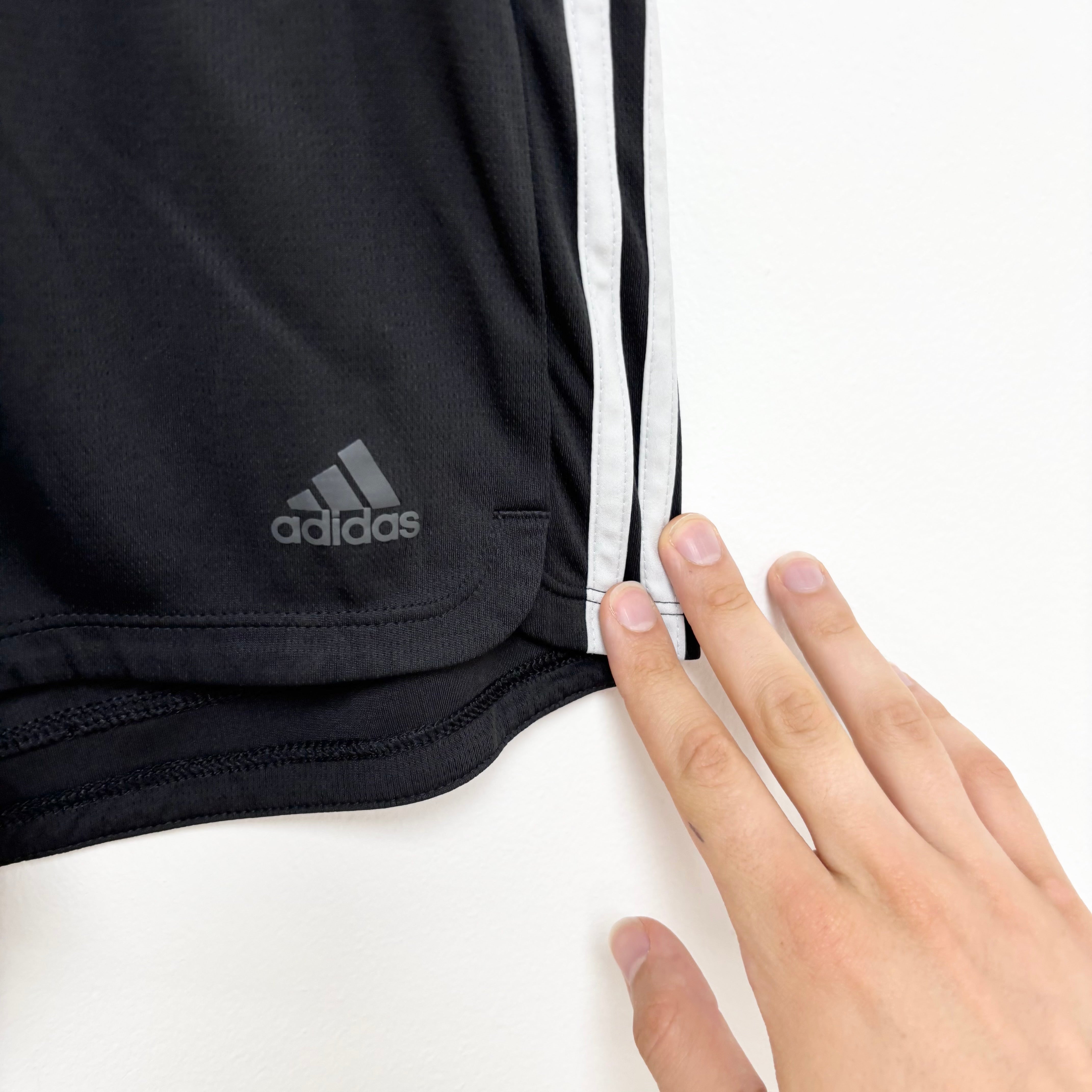 Adidas Shorts Womens XS Black Sports Running Gym Athletic Aeroready (E)