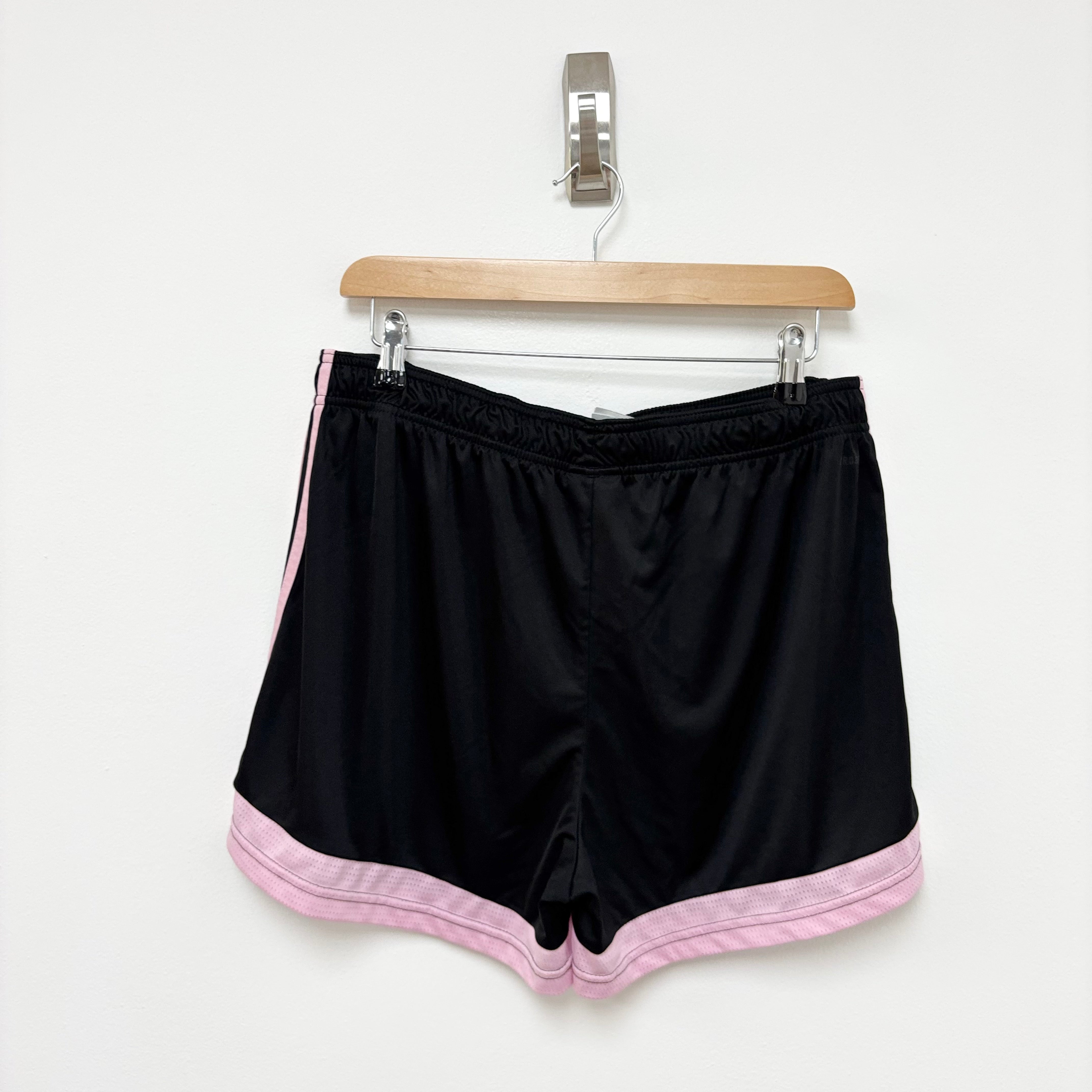 Adidas Shorts Womens XXL Black Sports Running Gym Athletic Aeroready (E)