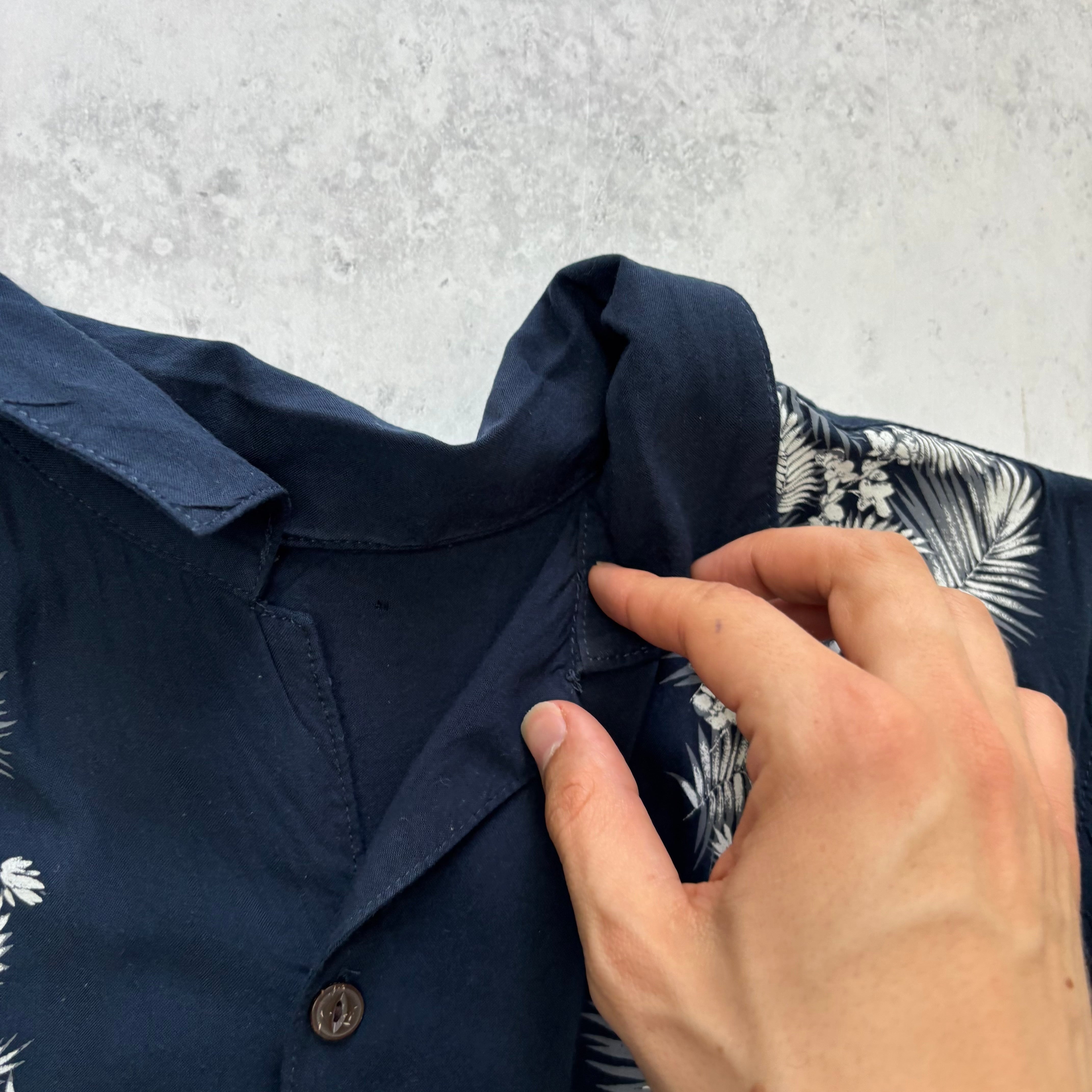 Hawaiian Shirt Mens Large Navy Floral Aloha Short Sleeve Rayon (E)