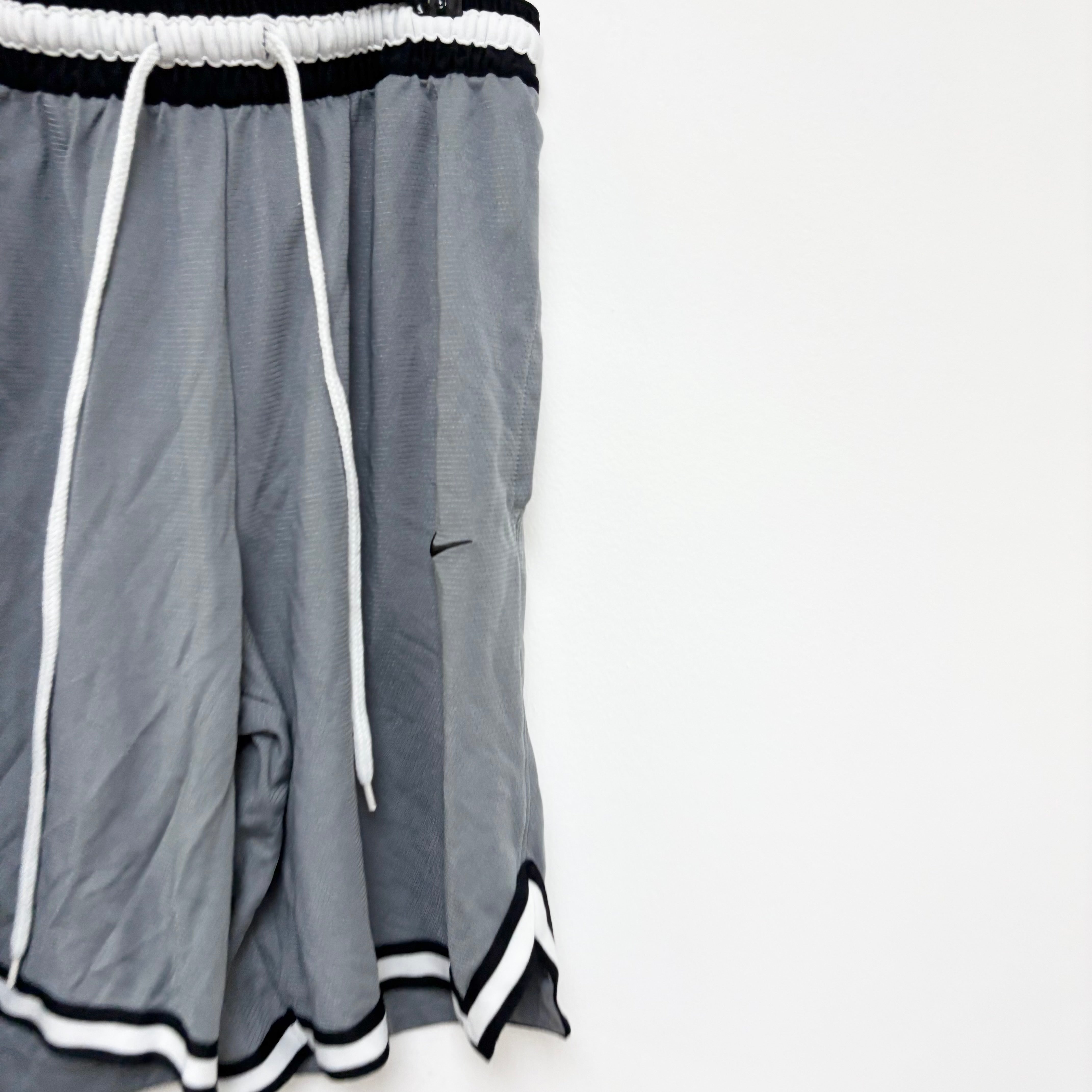 Nike Shorts Mens Small Grey Dri Fit Running Sports Gym Athletic Pockets (E)