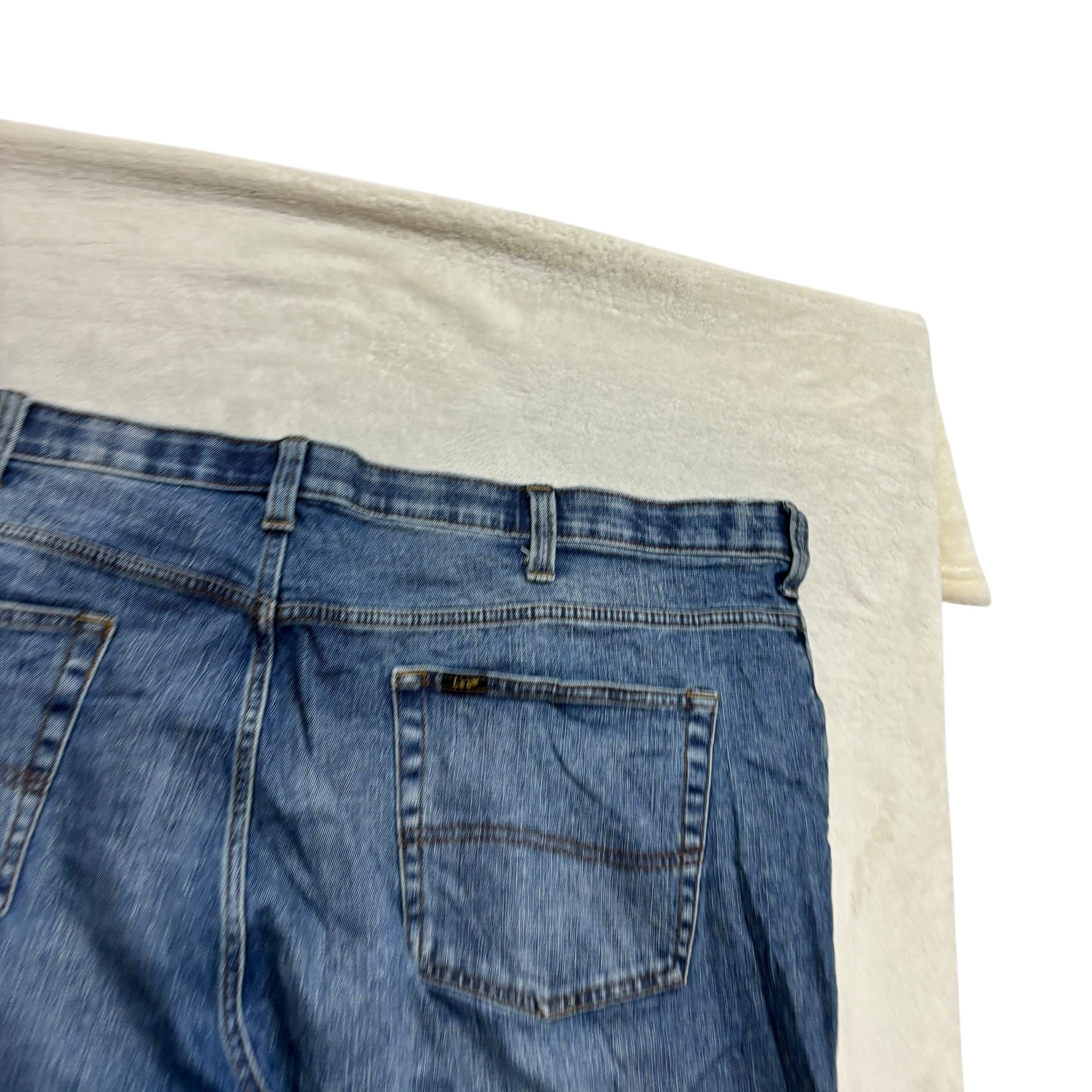 Lee Jeans W48 L28 Mens Mid Blue Relaxed Straight Fit Stretch Denim