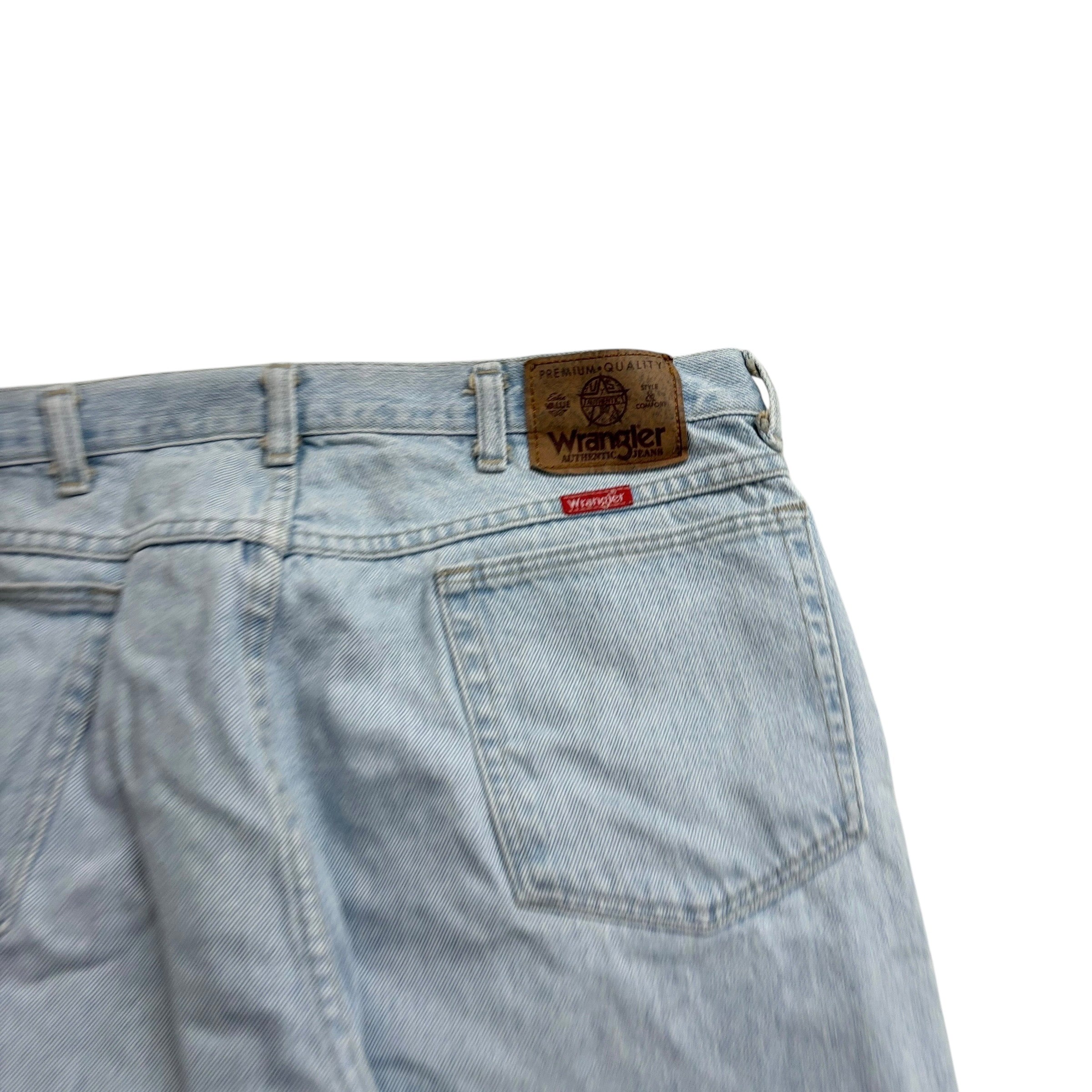 Vintage Wrangler Baggy Jorts W36 Mens Denim Shorts Light Blue Relaxed Fit