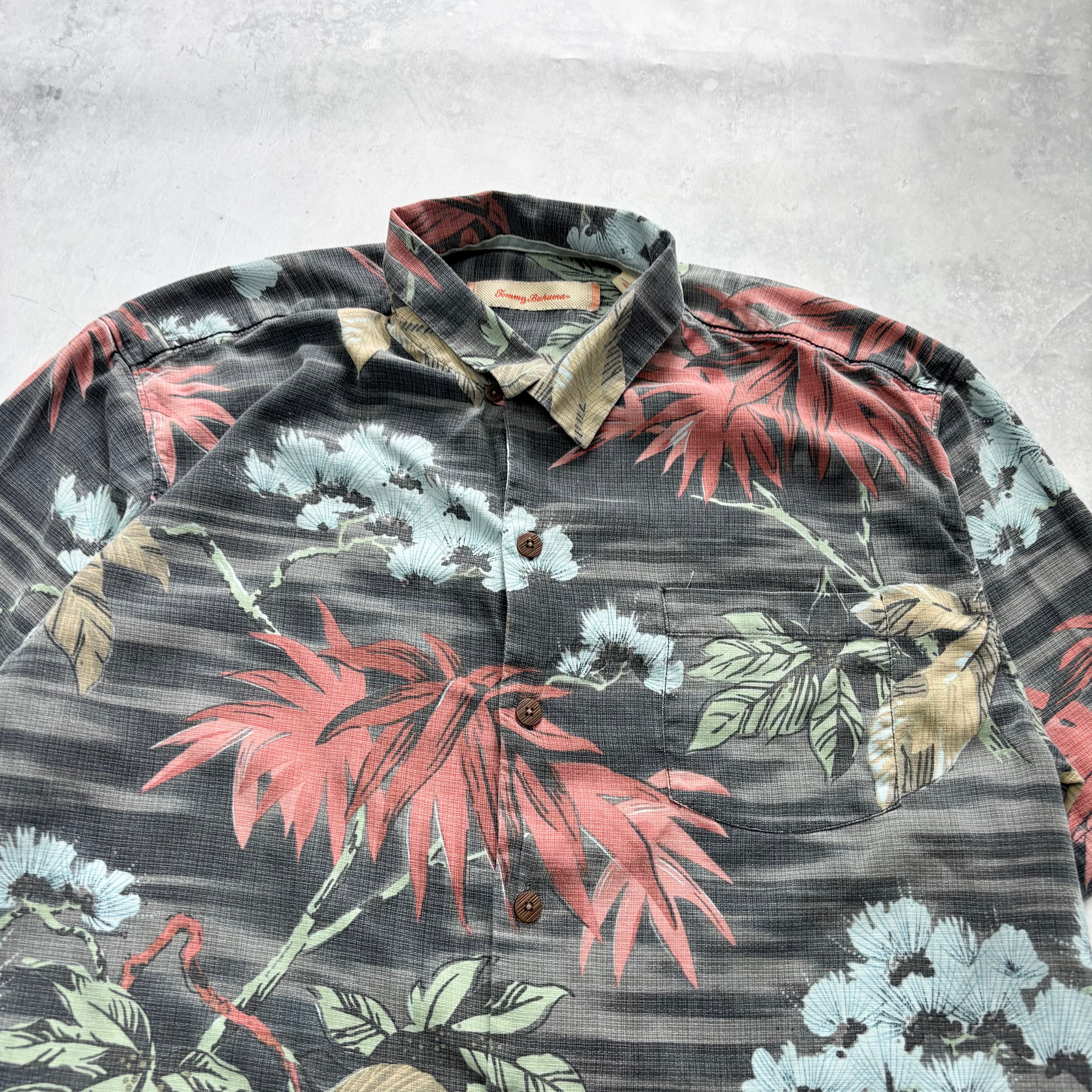 Vintage Hawaiian Shirt Mens Large Grey Floral Aloha Short Sleeve Silk