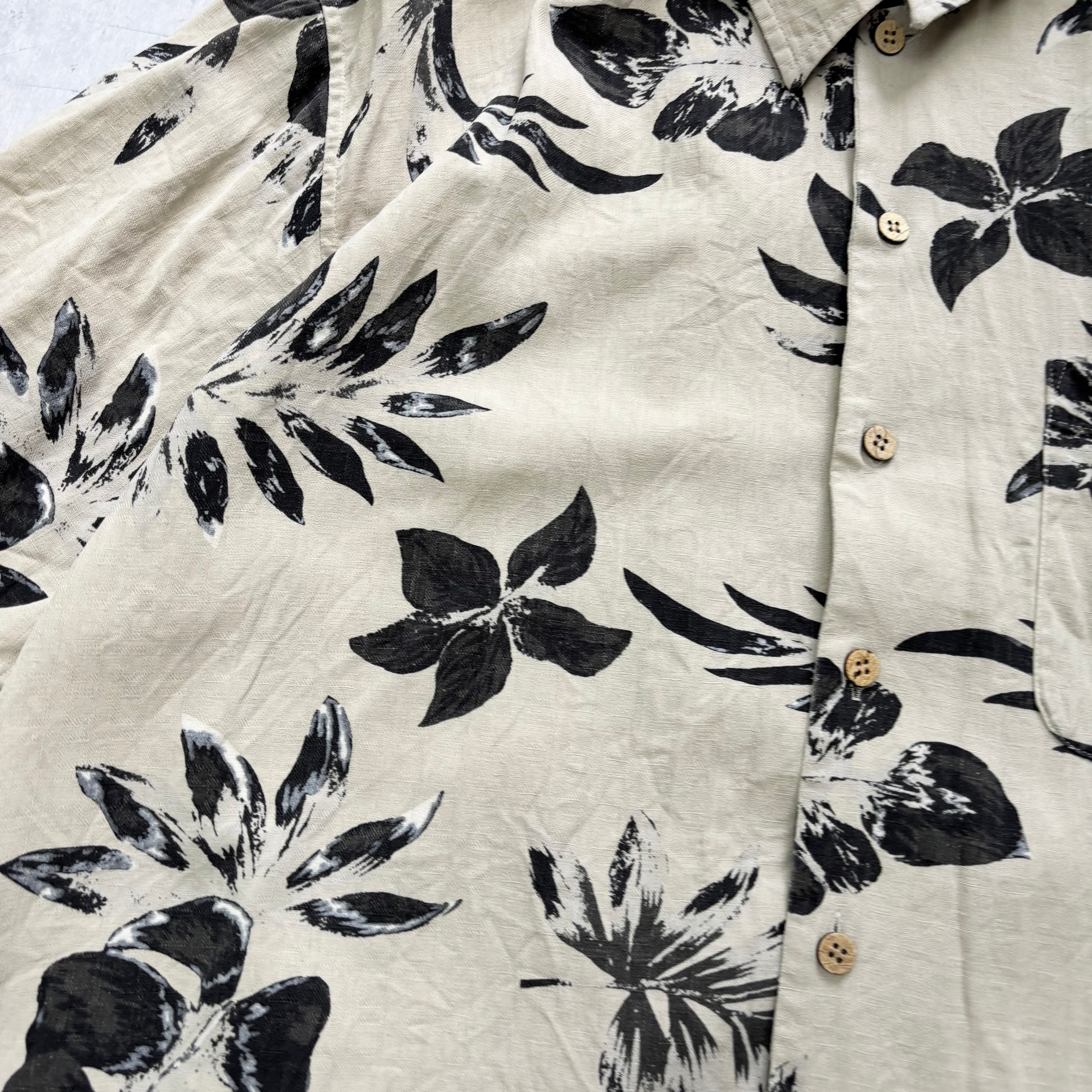 Vintage Hawaiian Shirt Mens Large Beige Silk Floral Aloha Short Sleeve (E)