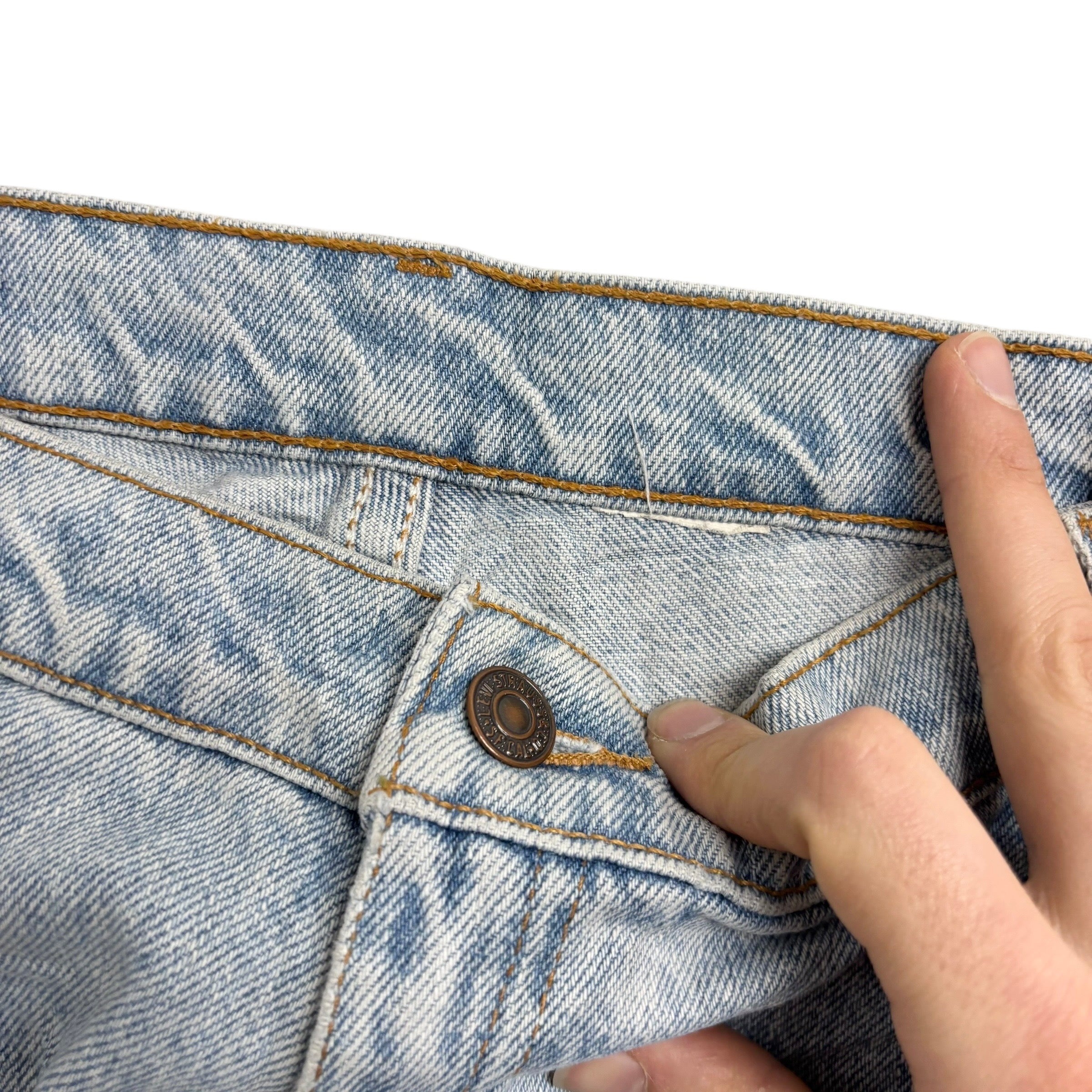 Levis 550 Jeans W36 L31 Womens Light Blue Relaxed Taper Mom Vintage Denim