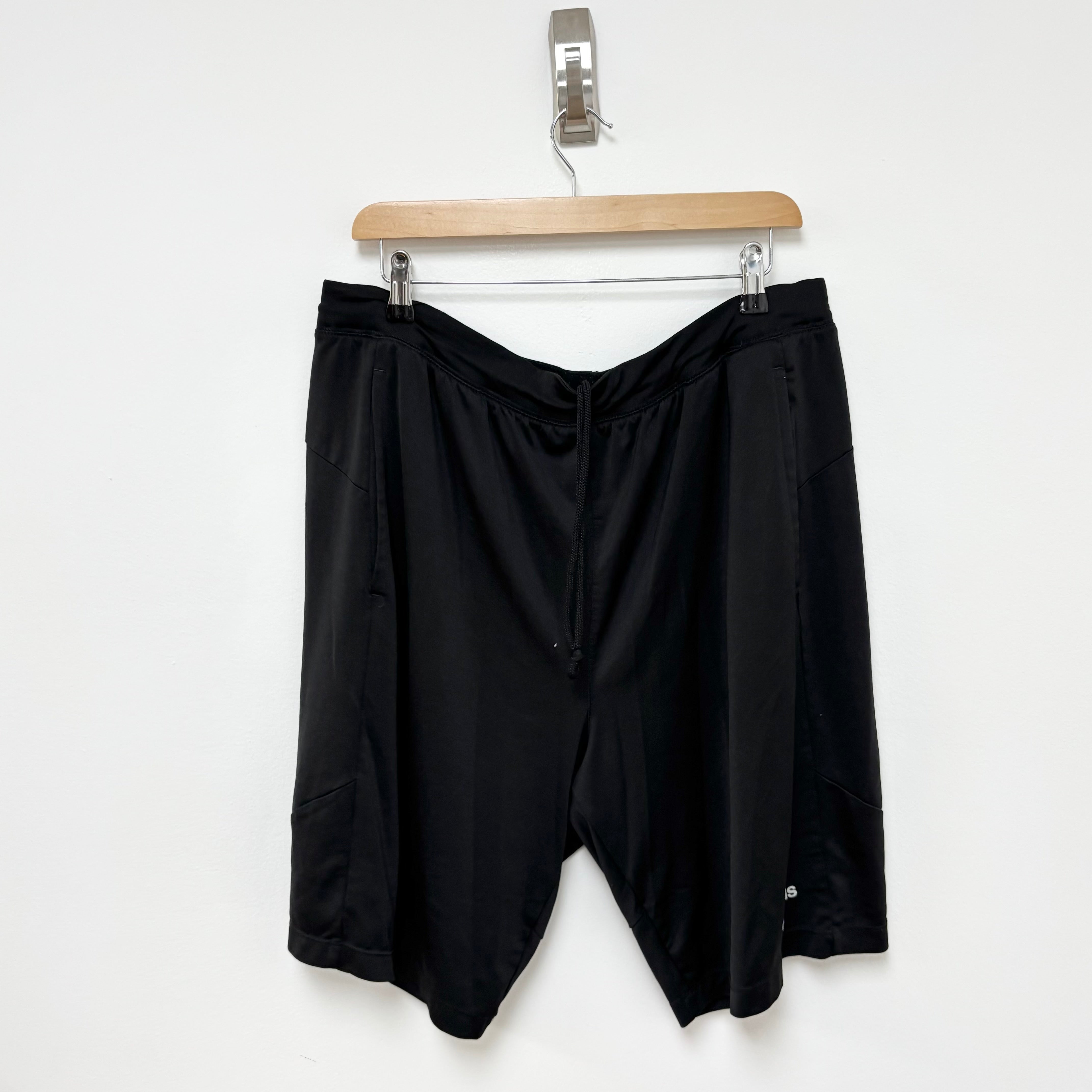 Adidas Shorts Mens XL Black Sports Running Gym Athletic Pockets