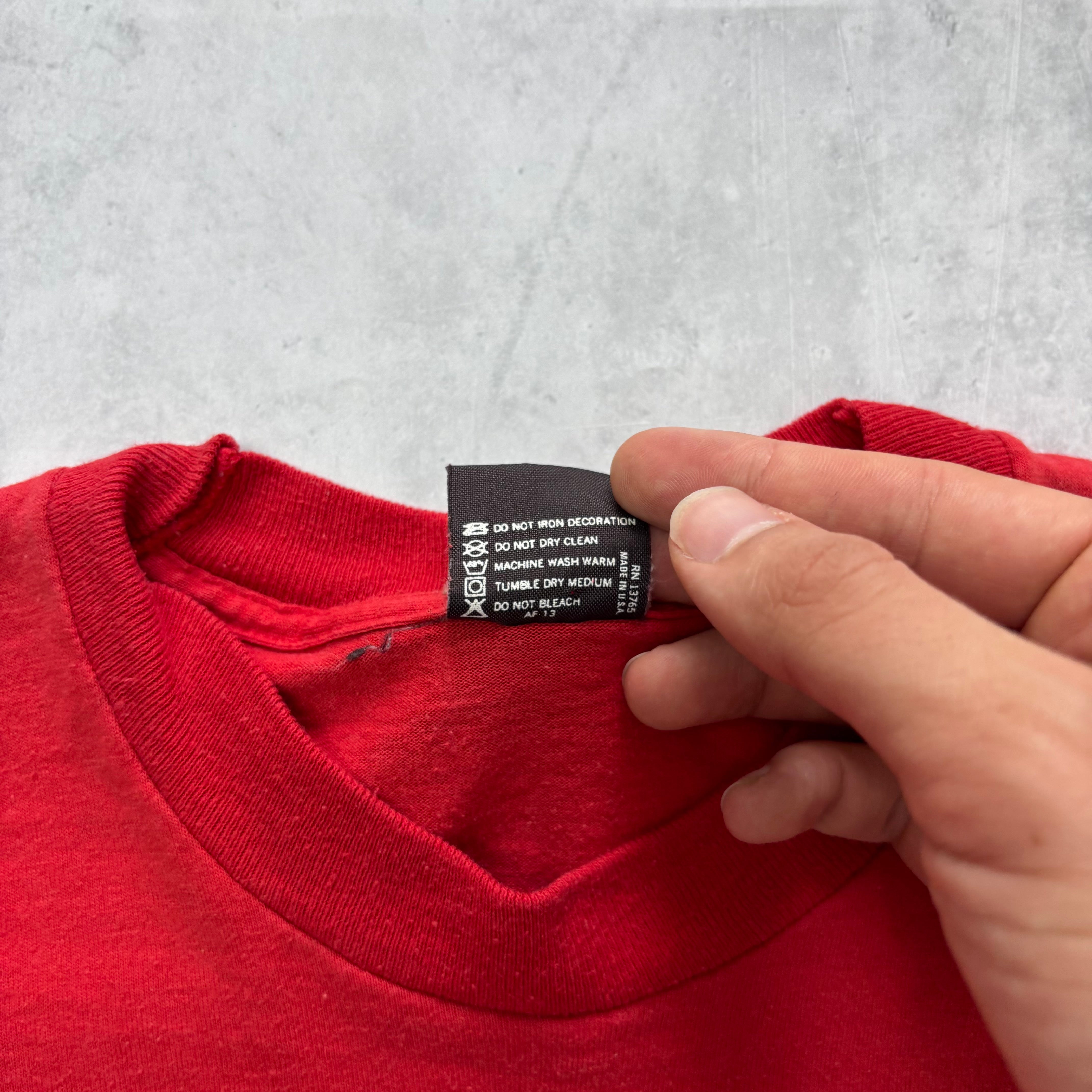 Vintage T Shirt Mens Small Red Single Stitch Graphic Print 90s USA (E)