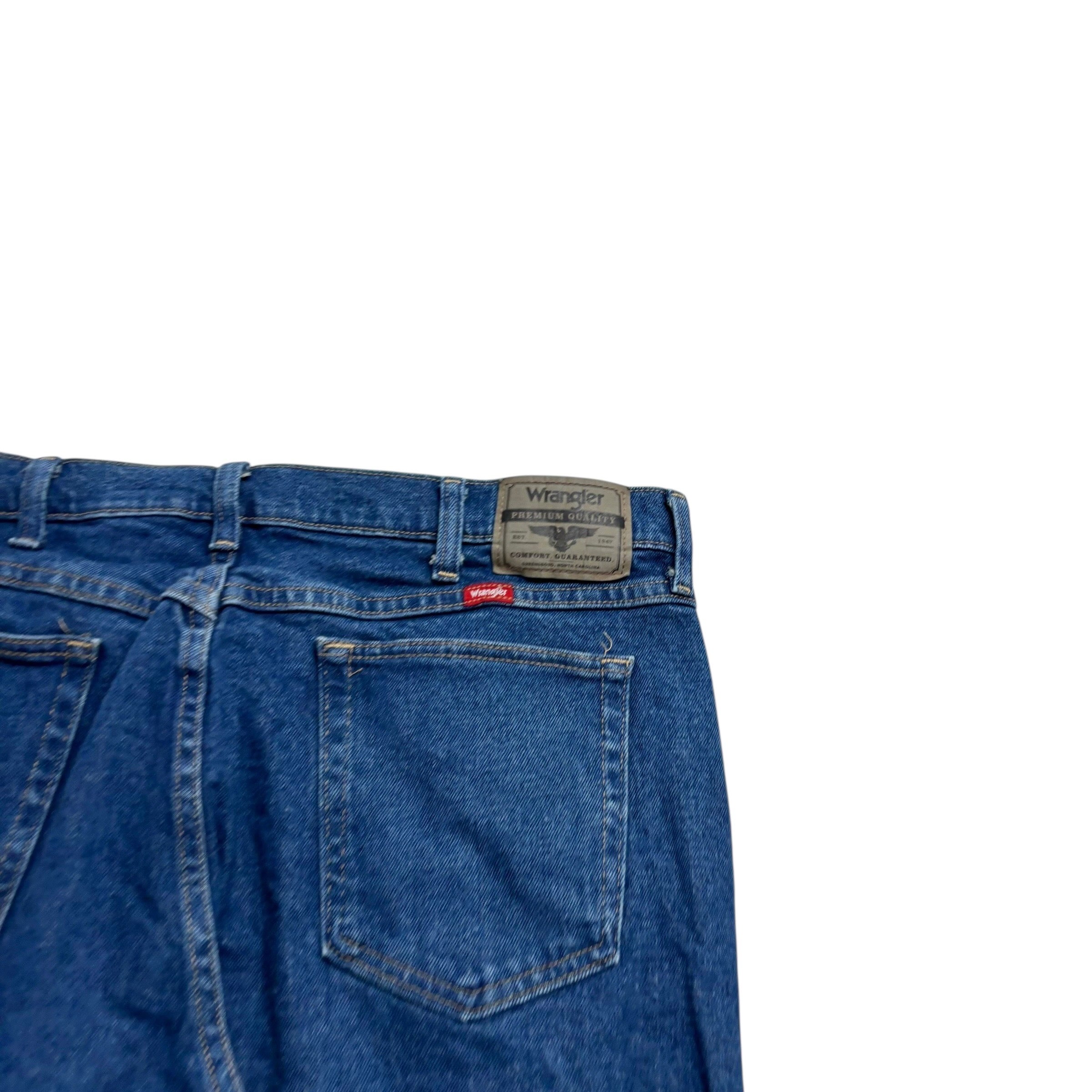 Wrangler Jeans W38 L30 Mens Mid Blue Relaxed Straight Fit Stretch Denim (E)