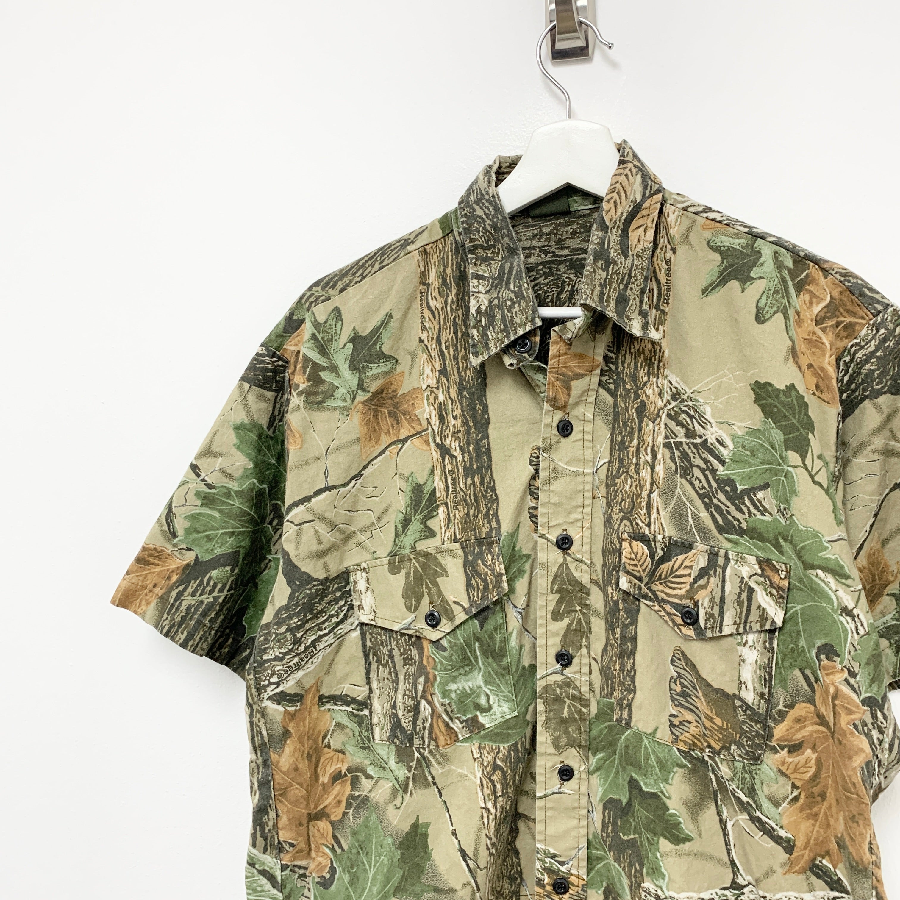 Vintage RealTree Shirt Medium Hunting Camo USA