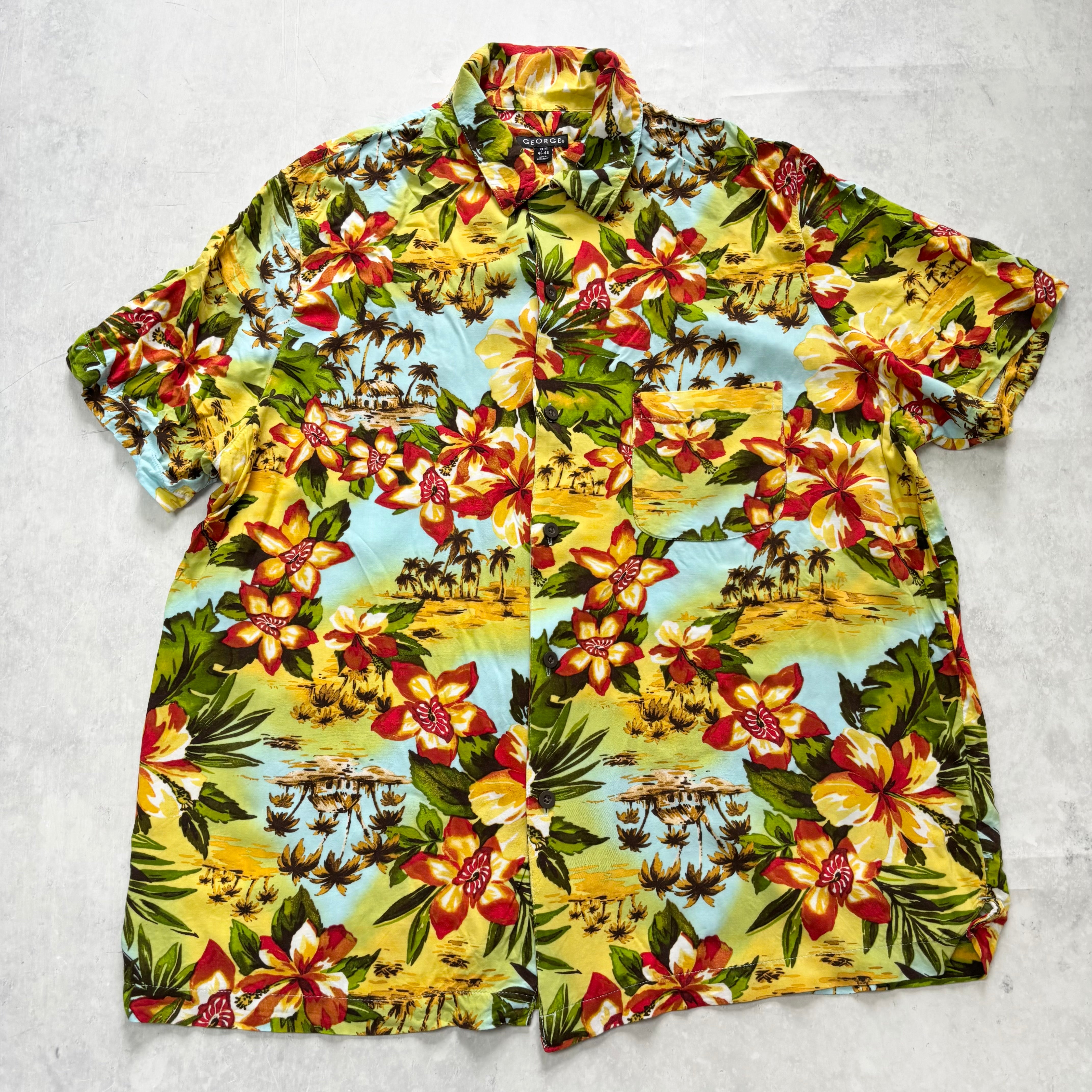 Hawaiian Shirt Mens XL Multicoloured Floral Aloha Short Sleeve Rayon (E)