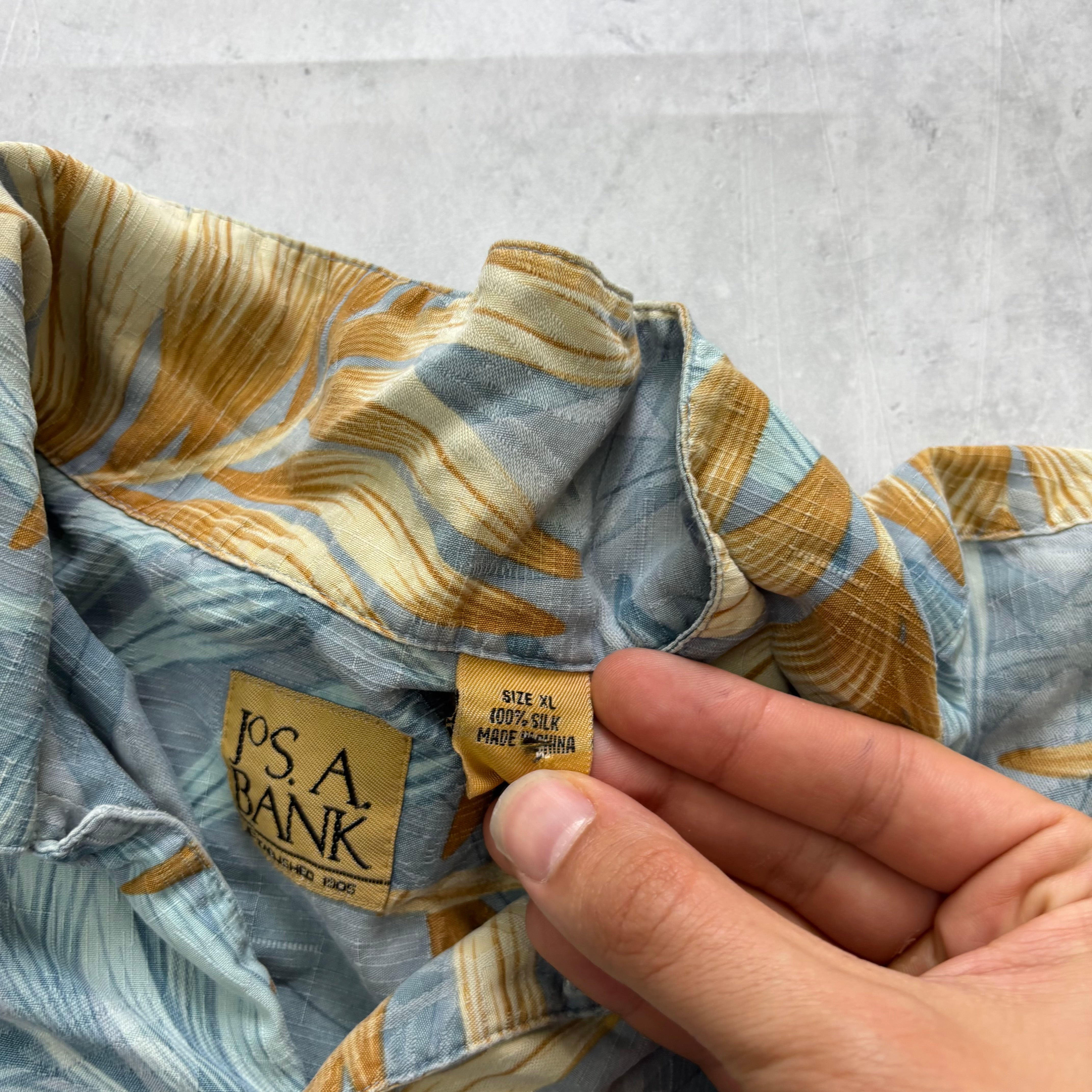 Hawaiian Shirt Mens XL Blue Floral Aloha Short Sleeve Silk (E)
