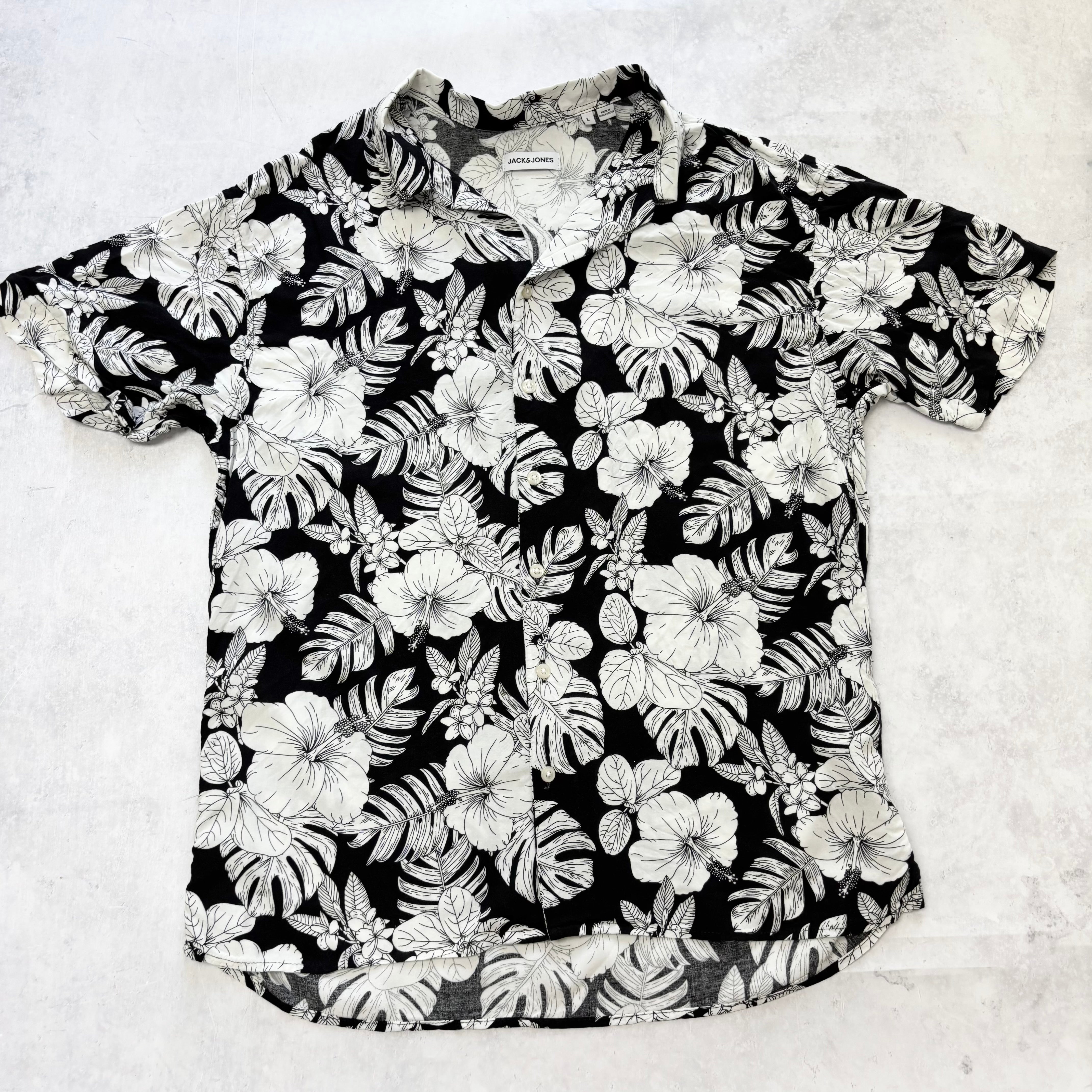 Hawaiian Shirt Mens Large Black White Floral Aloha Short Sleeve Viscose (E)