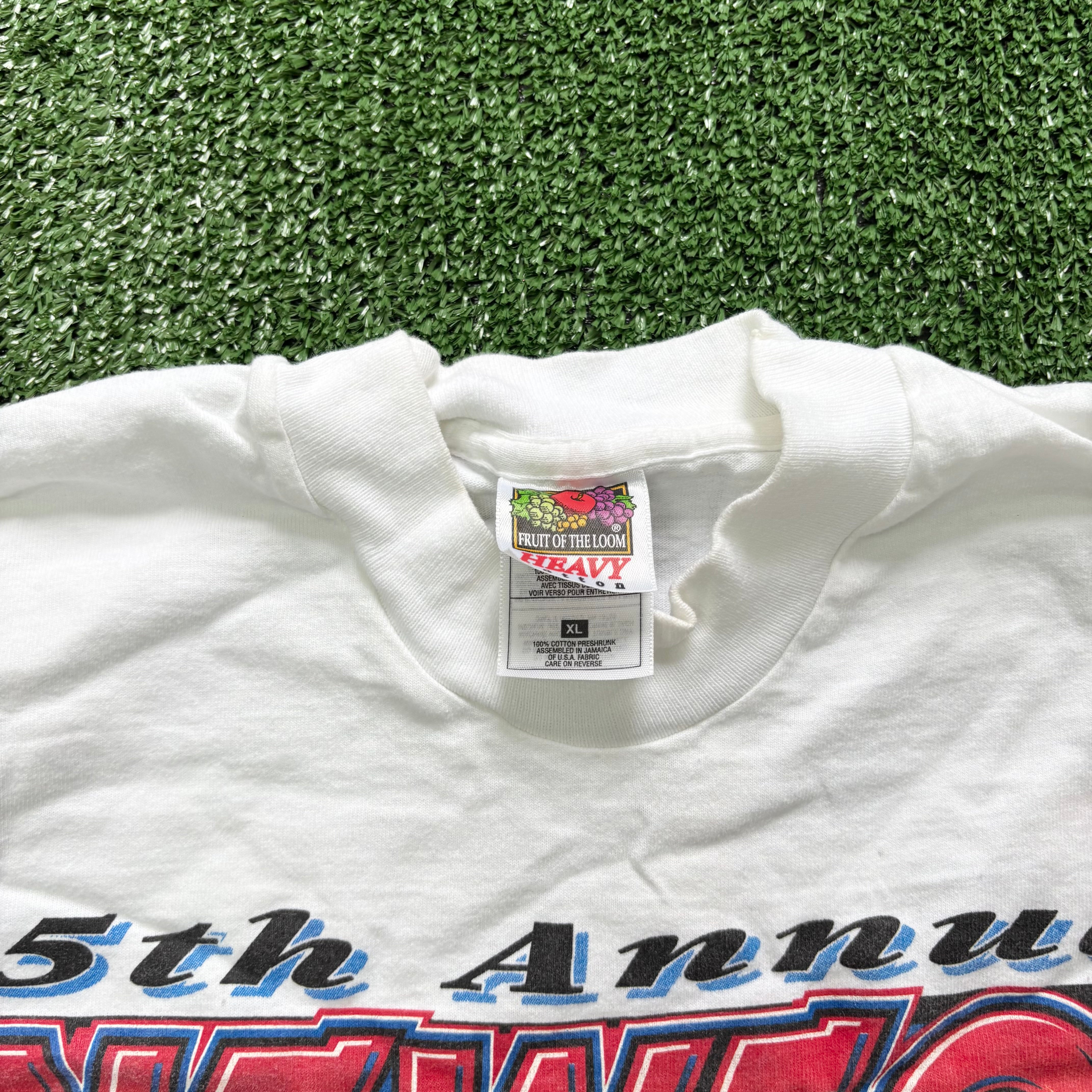 Vintage T Shirt Mens Large White Single Stitch Graphic Print 90s USA Run (E)