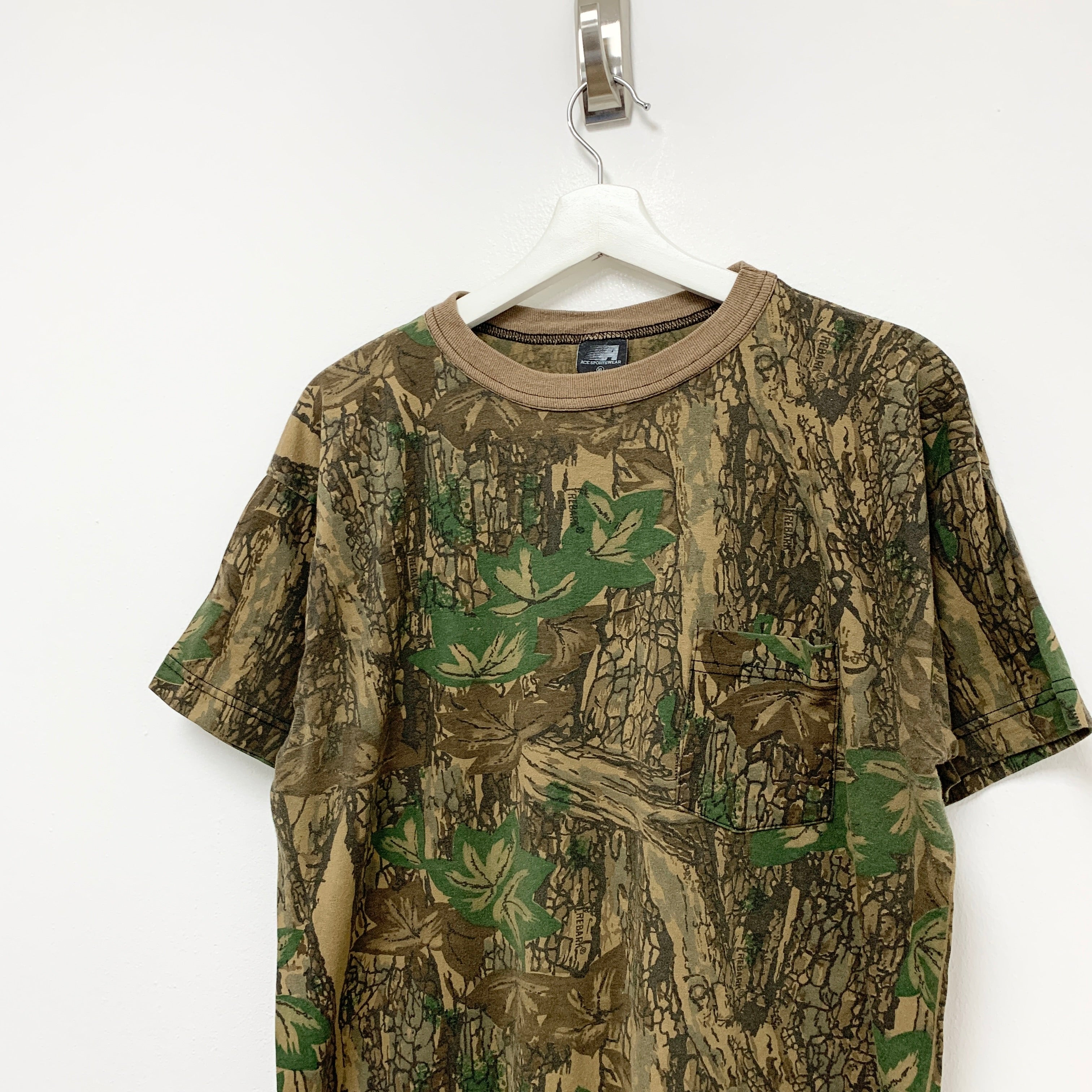 Vintage RealTree Camo USA Hunting T Shirt Medium