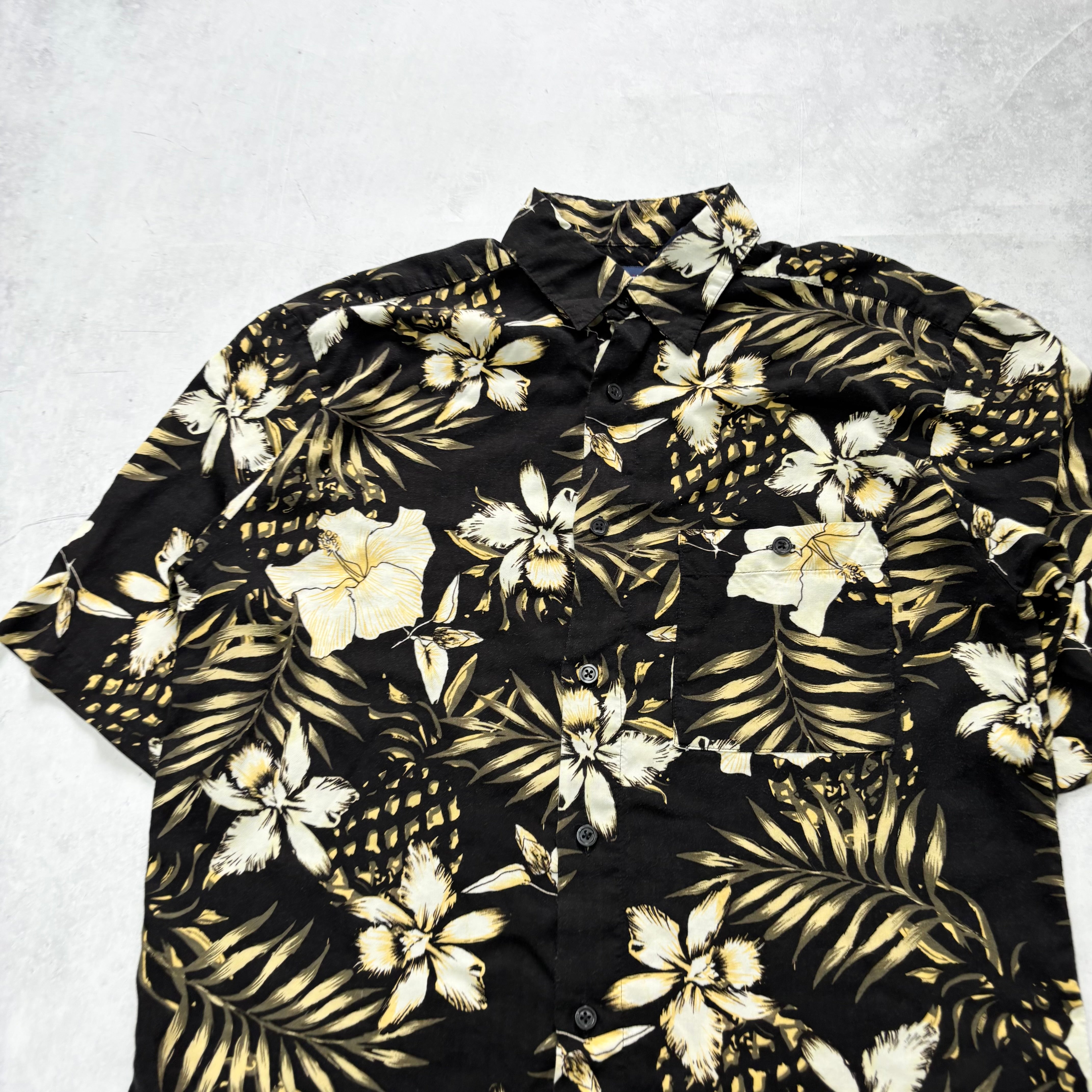 Vintage Hawaiian Shirt Mens Small Black Floral Aloha Short Sleeve Rayon (E)