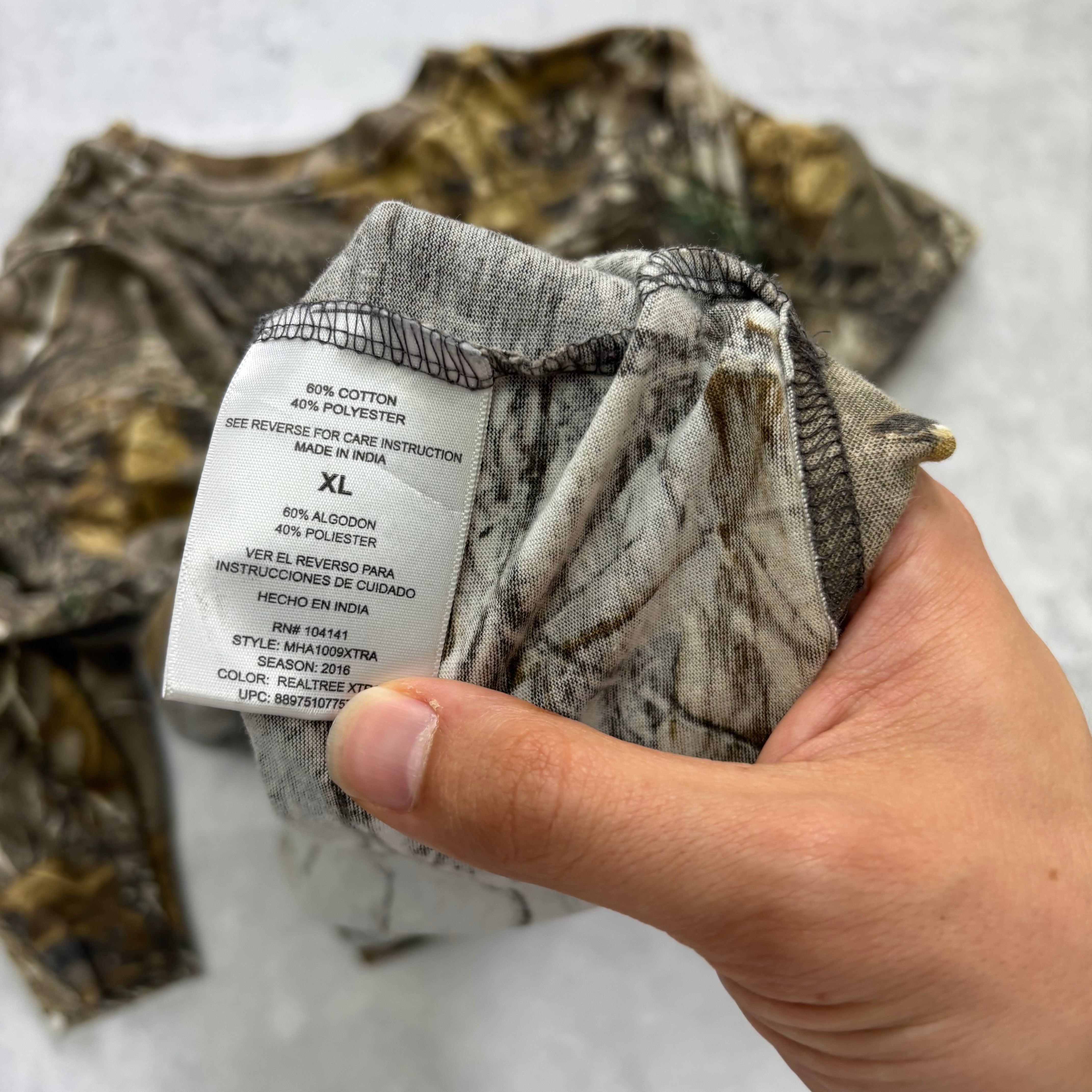 RealTree T Shirt Mens XL Camo Y2K Hunting Field & Stream Long Sleeve (E)