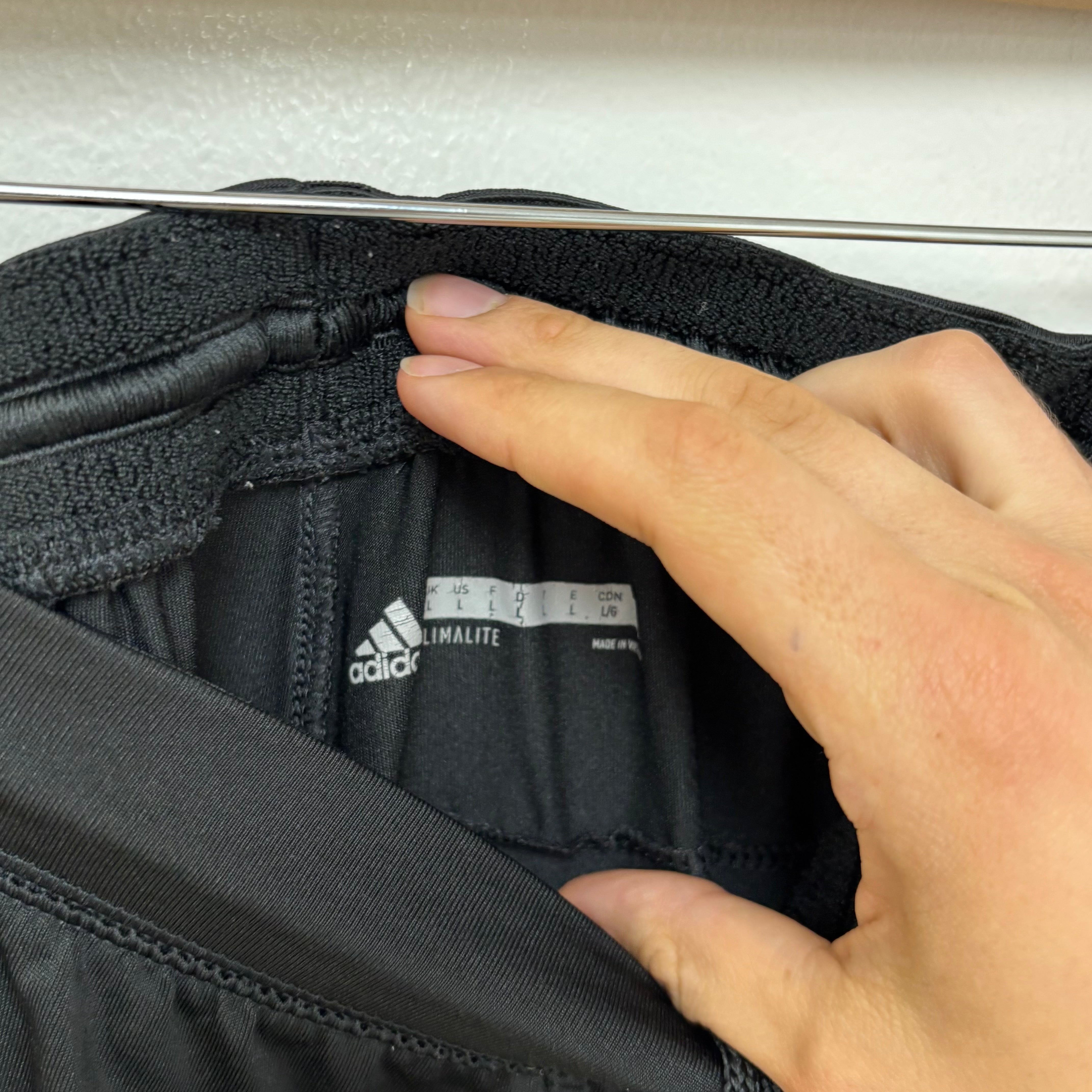 Adidas Shorts Mens XL Black Sports Running Gym Athletic Pockets