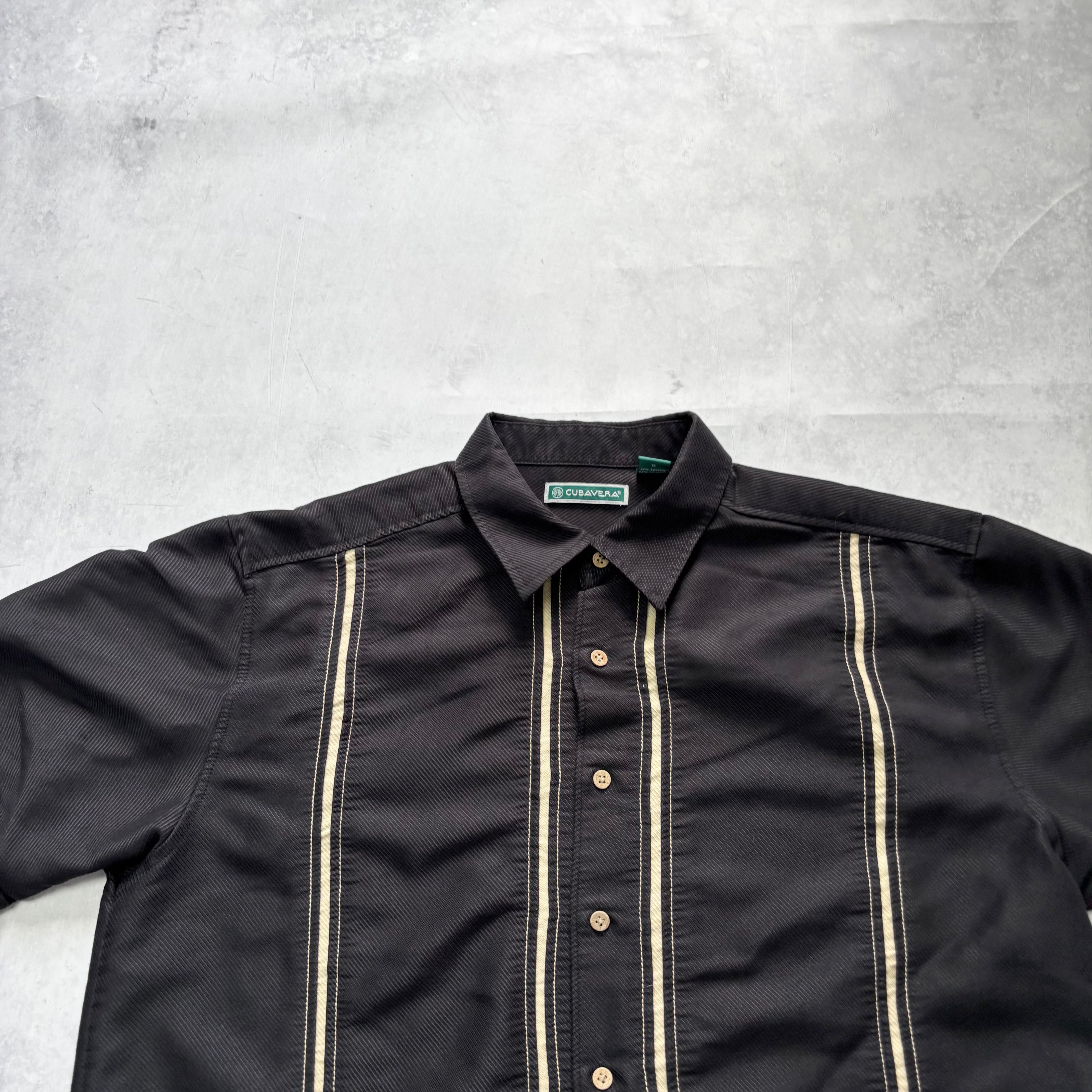 Vintage Cubavera Shirt Mens Large Black Striped Short Sleeve Rayon (E)