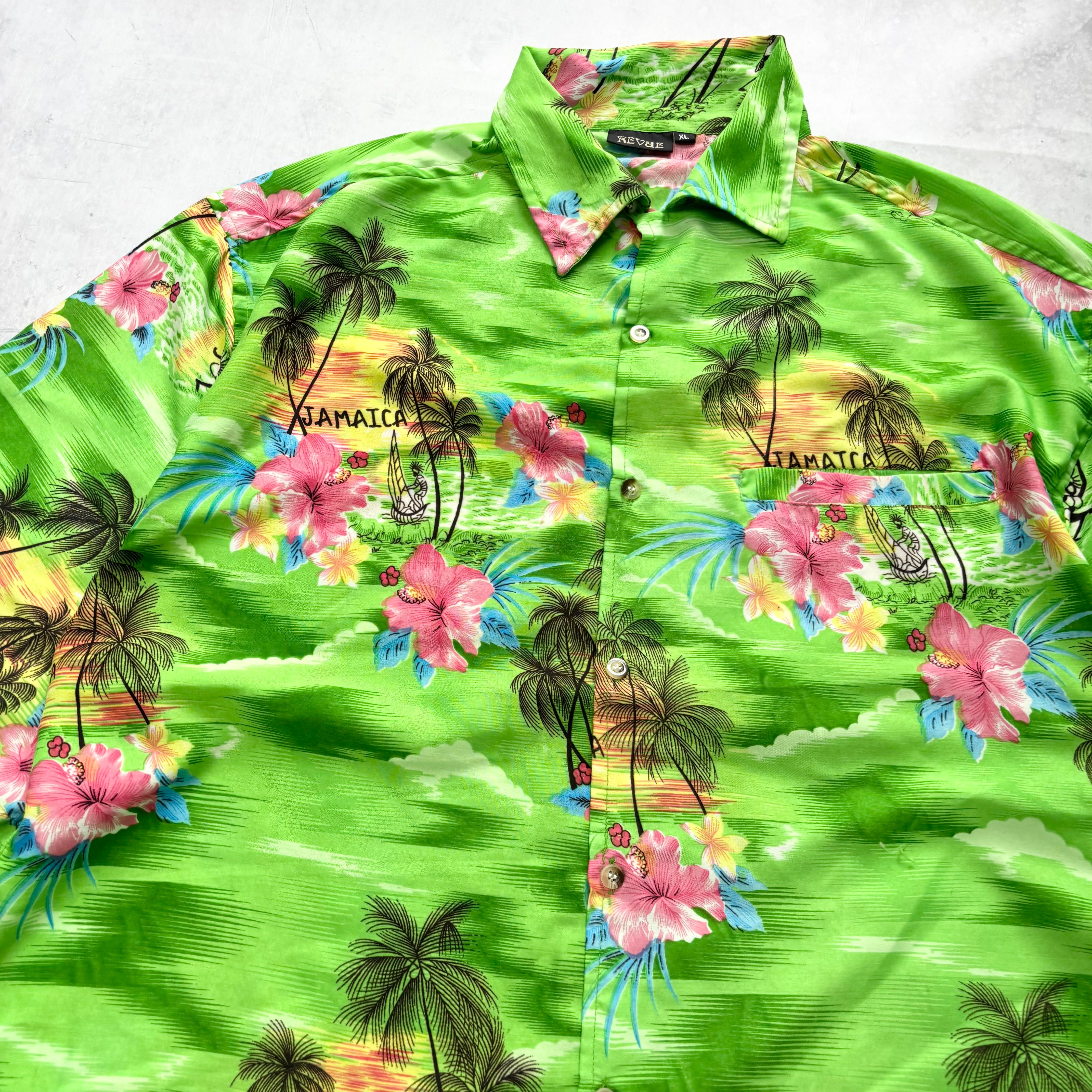 Hawaiian Shirt Mens XL Green Floral Aloha Short Sleeve Polyester (E)