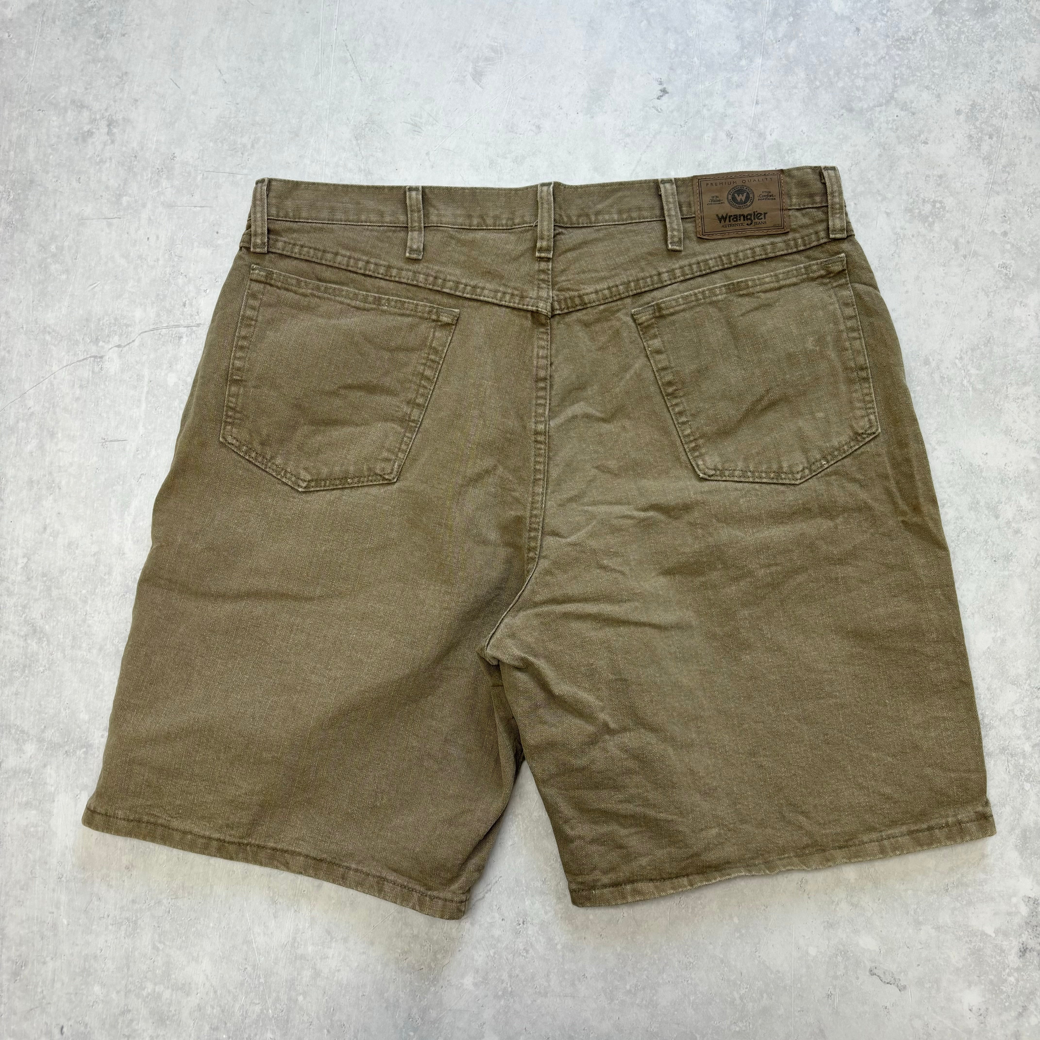 Vintage Wrangler Jorts W38 Mens Denim Shorts Brown Baggy Relaxed Fit